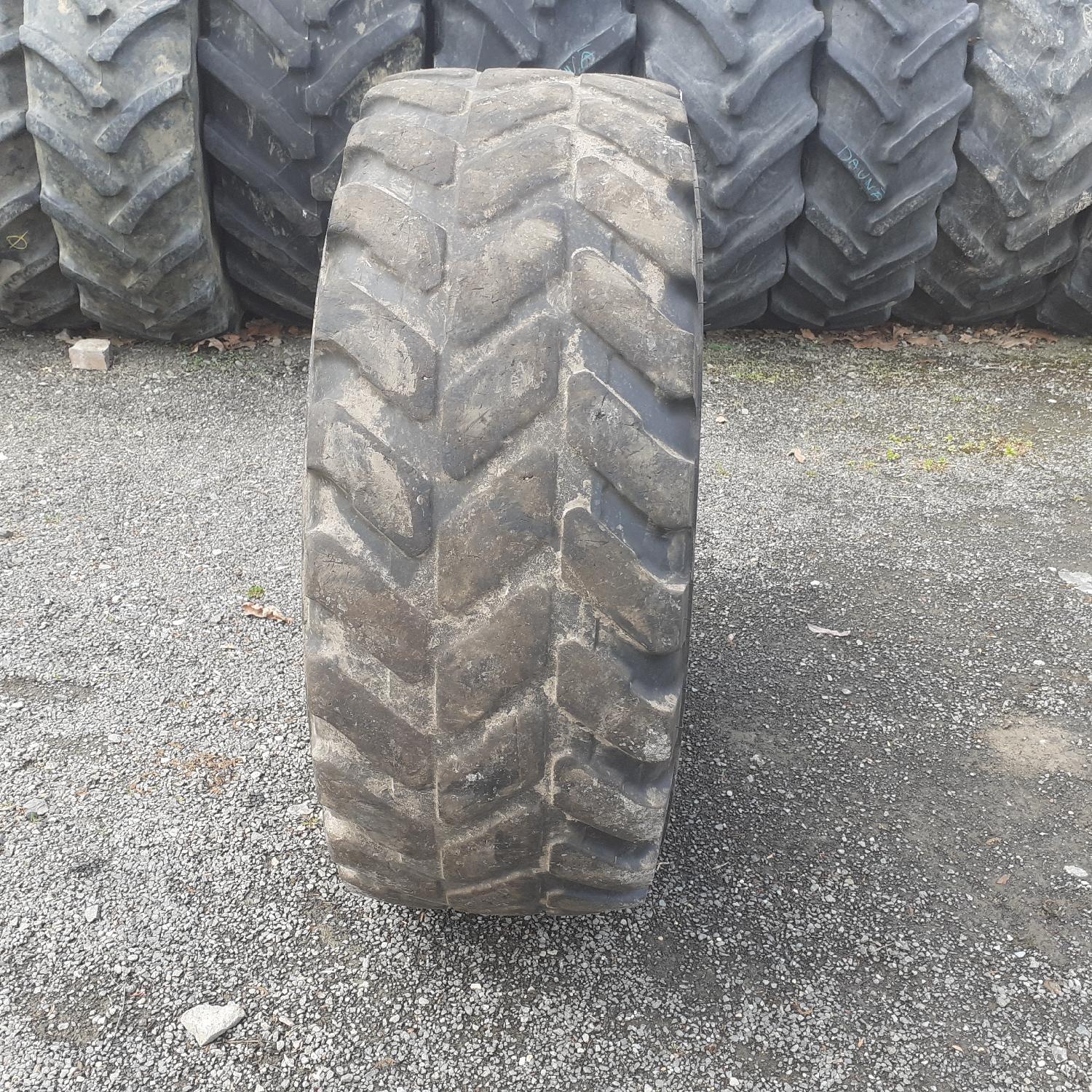  Cauciucuri 400/70R24 Vredestein