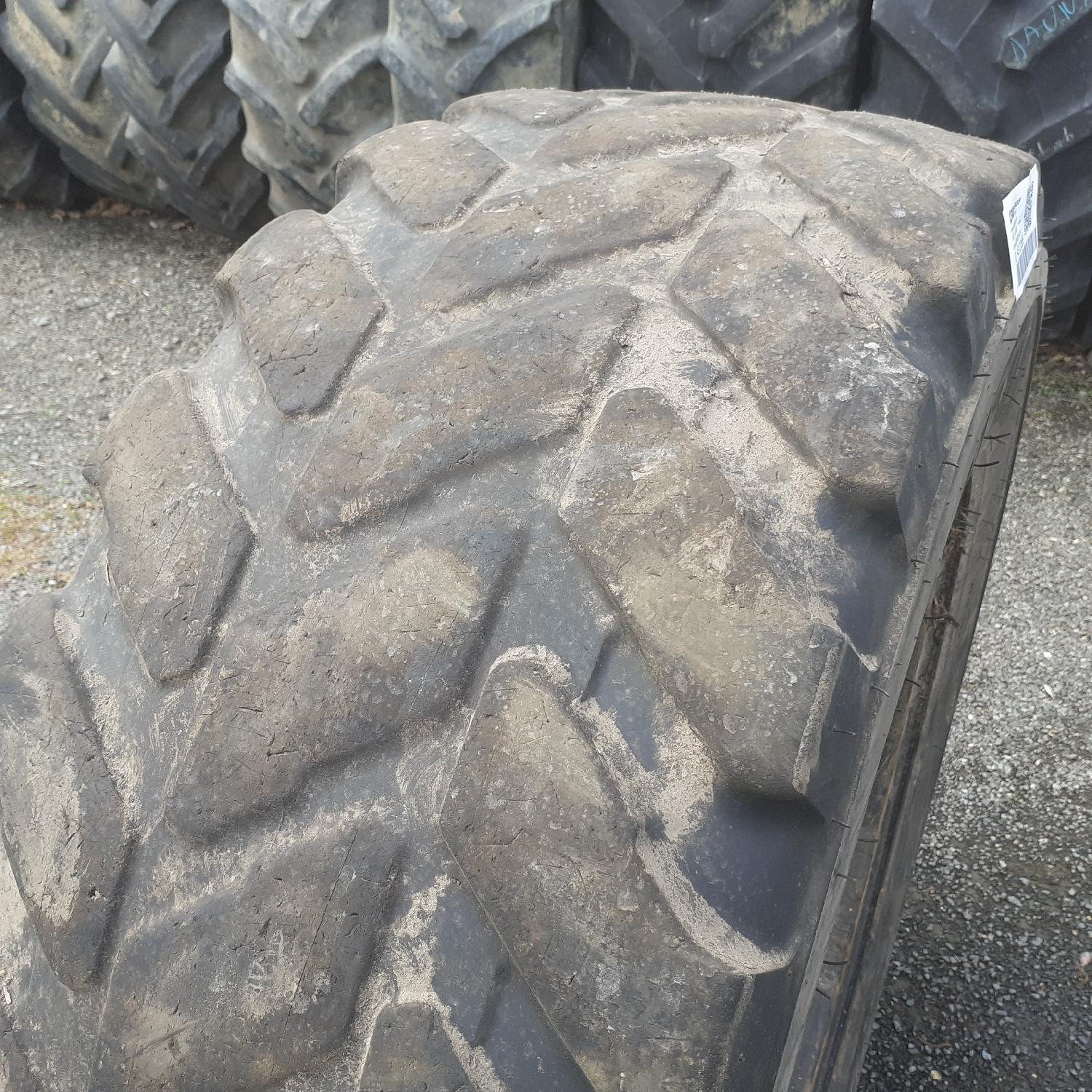  Cauciucuri 400/70R24 Vredestein