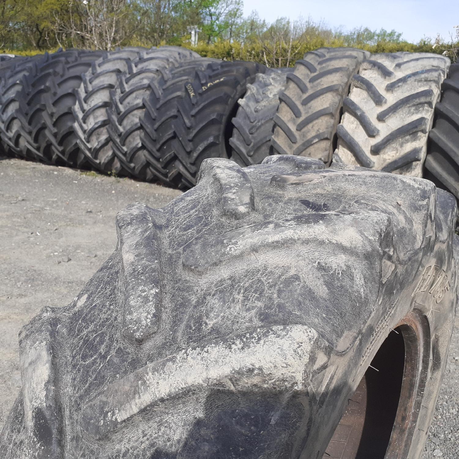  Cauciucuri 320/70R20 Bkt