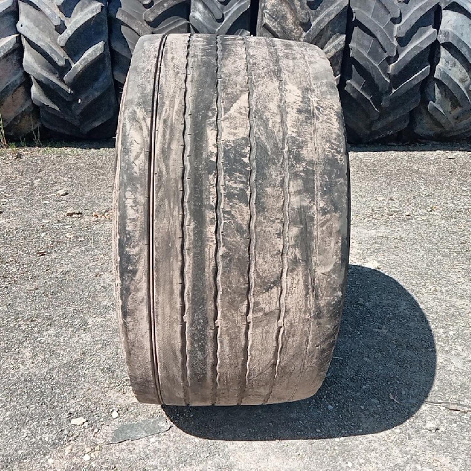  Cauciucuri 445/45R19.5 Infinity