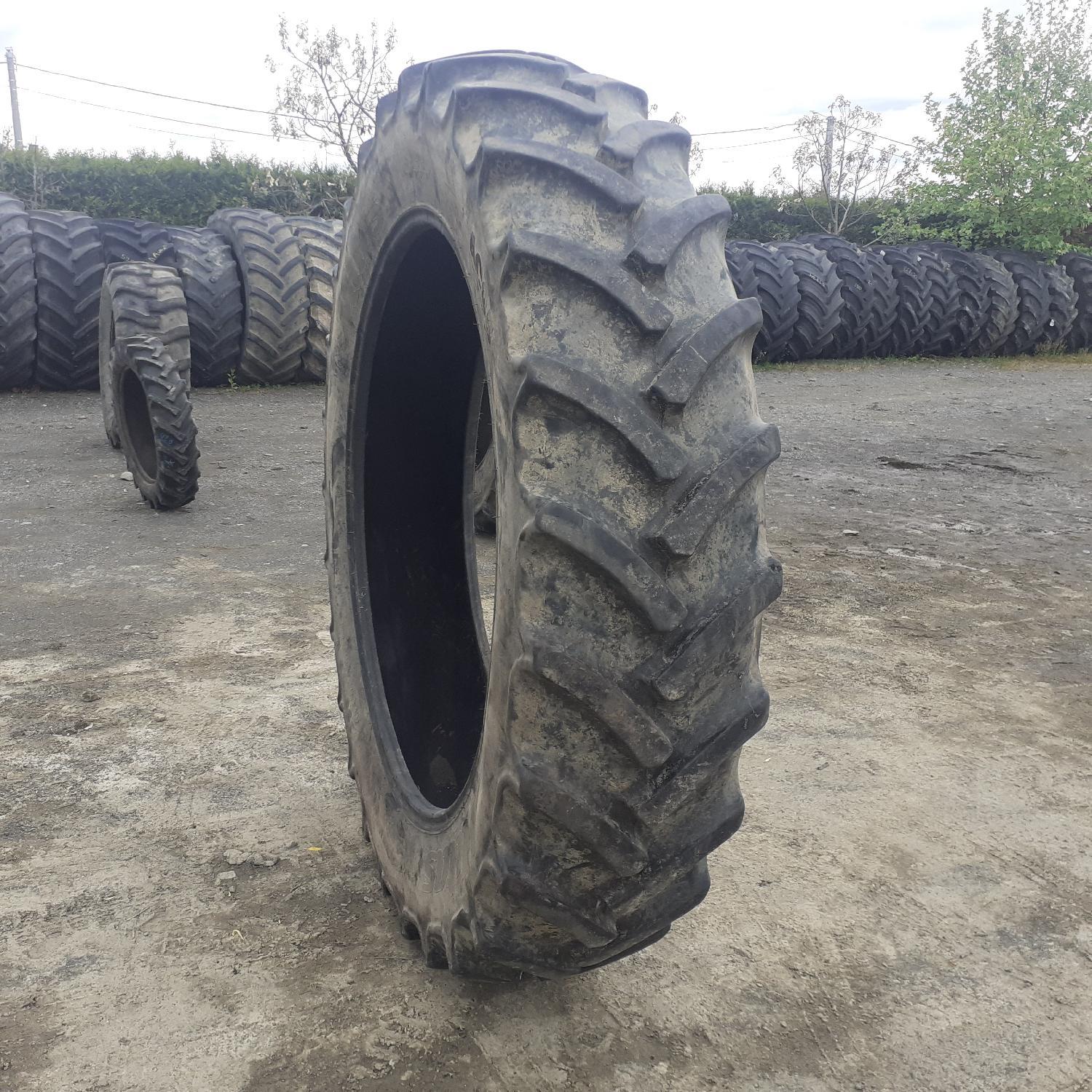  Cauciucuri 380/90R46 Mitas