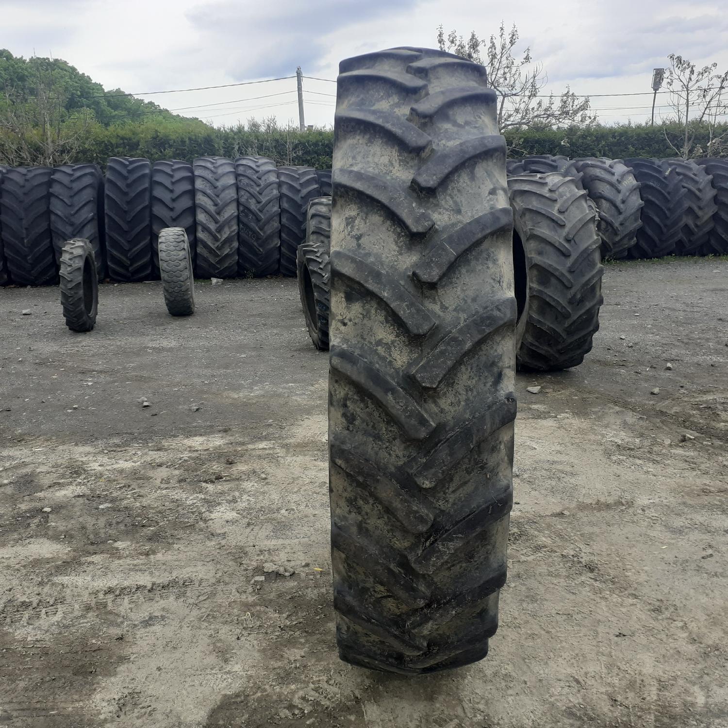  Cauciucuri 380/90R46 Mitas