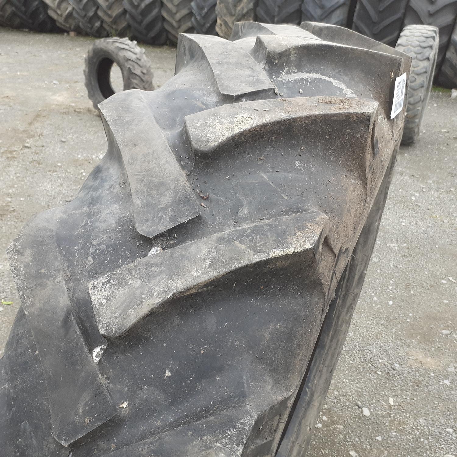  Cauciucuri 12.4-28 (320/85R28) Petlas