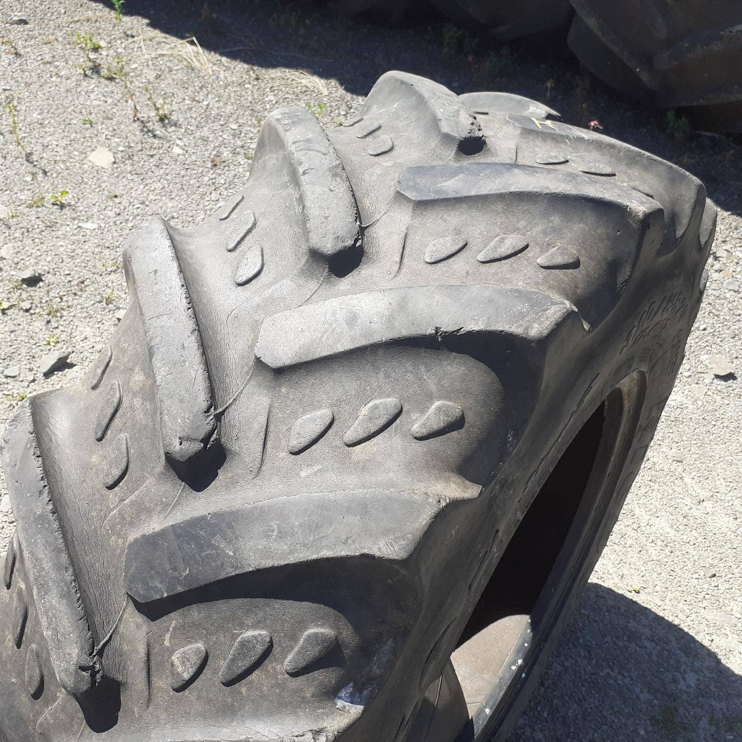  Cauciucuri 320/85R20 Kleber