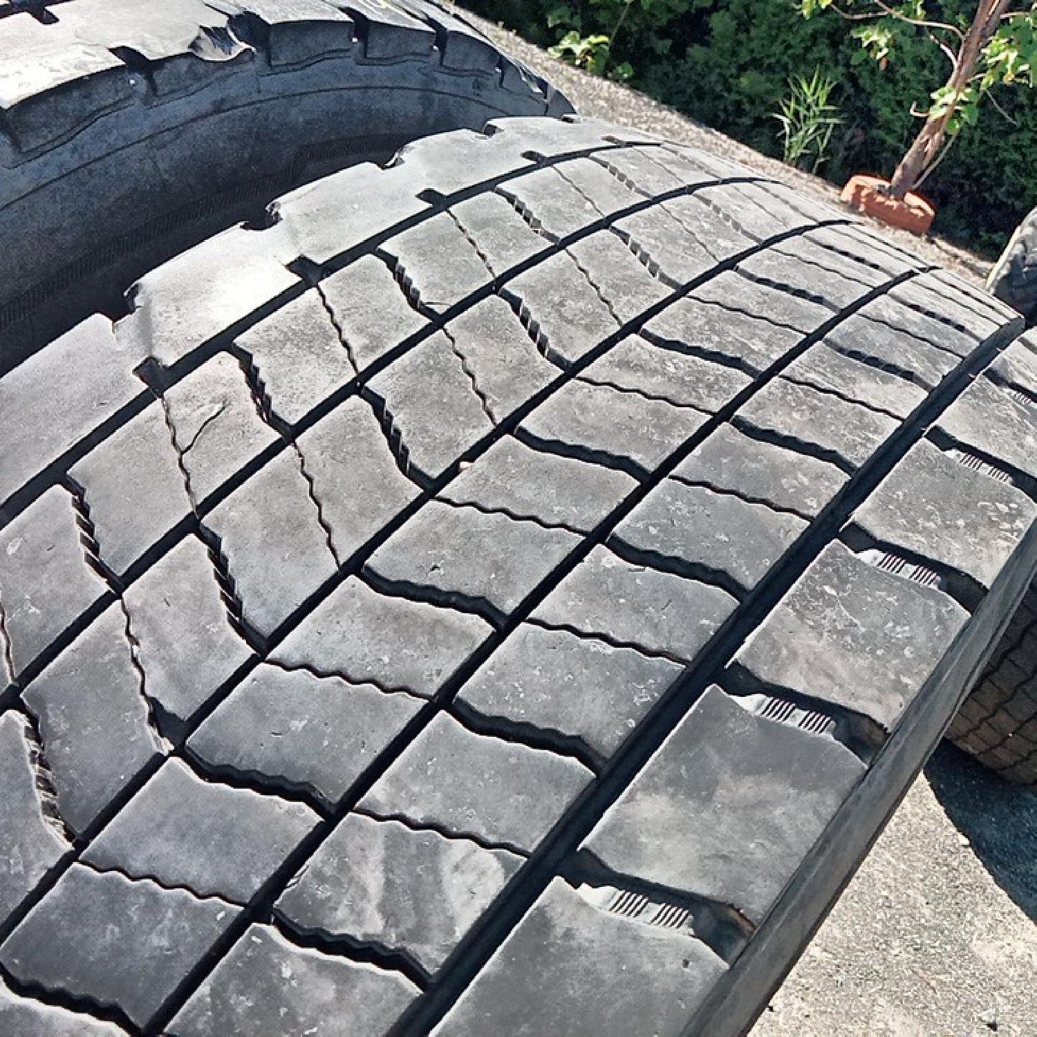  Cauciucuri 315/70R22.5 Continental