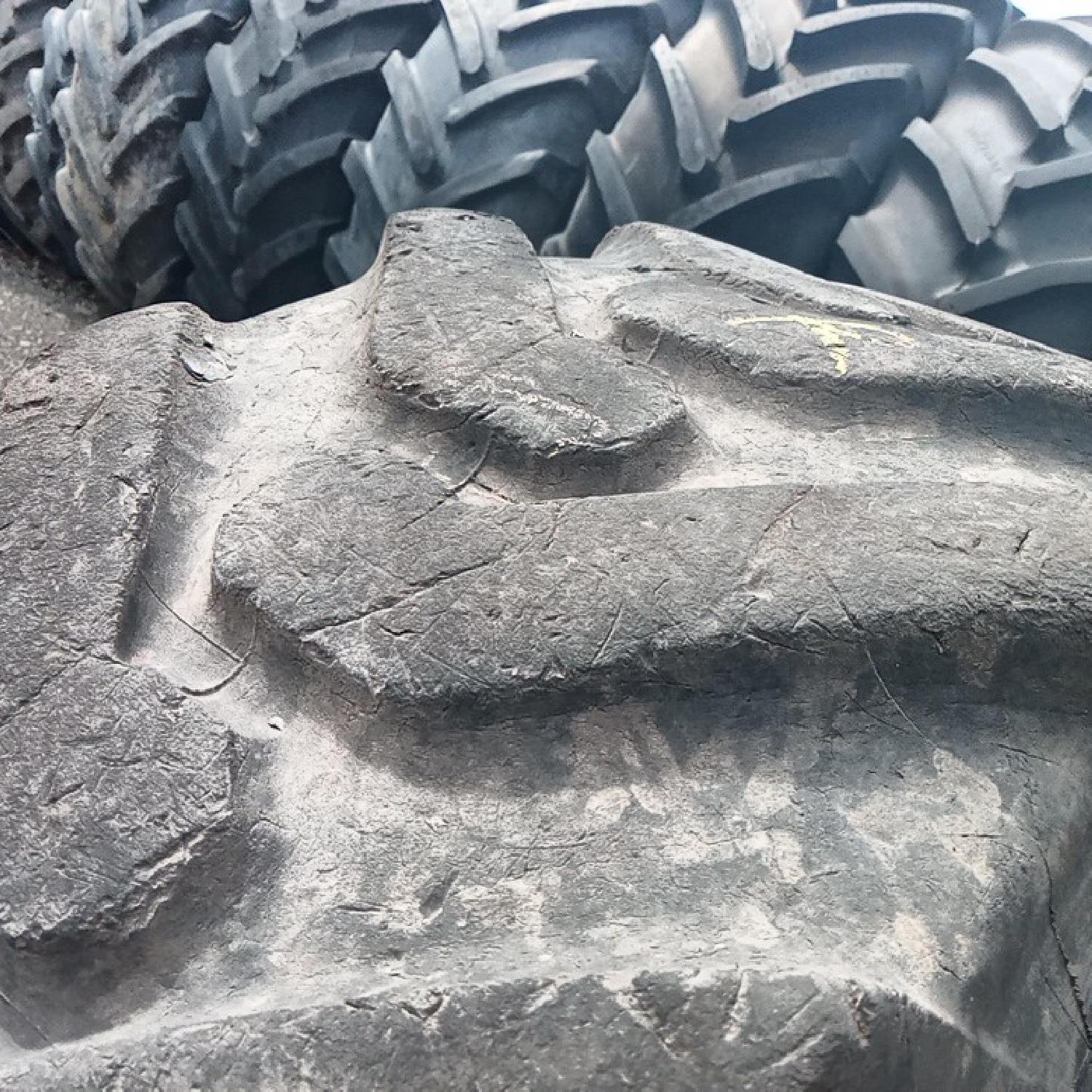  Cauciucuri 340/80-18 Michelin