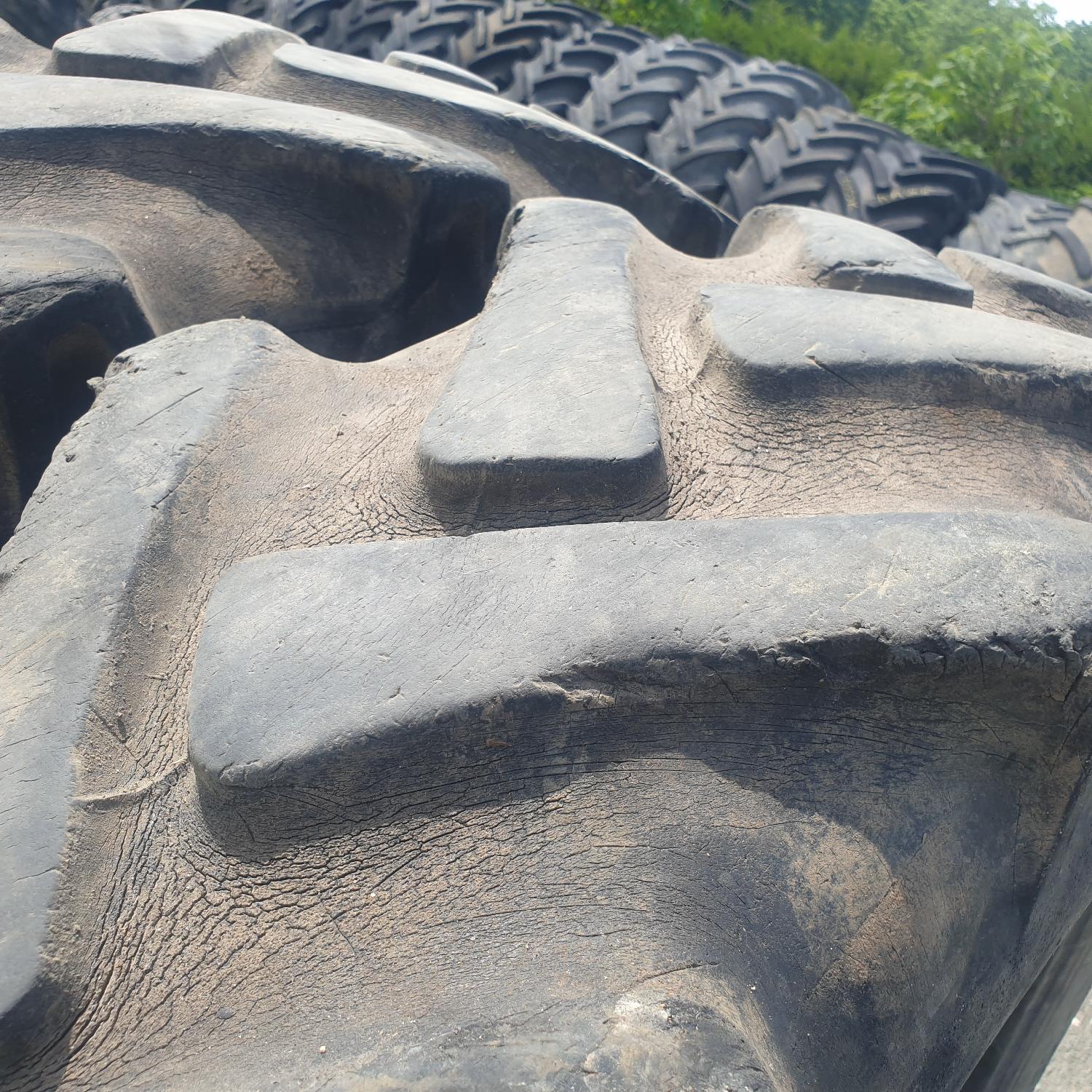  Cauciucuri 12.4-28 (320/85R28) Semperit