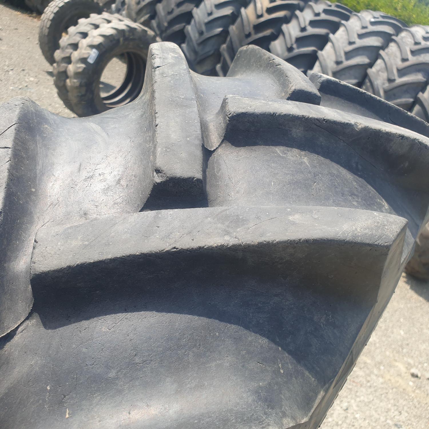  Cauciucuri 12.4-28 (320/85R28) Goodyear