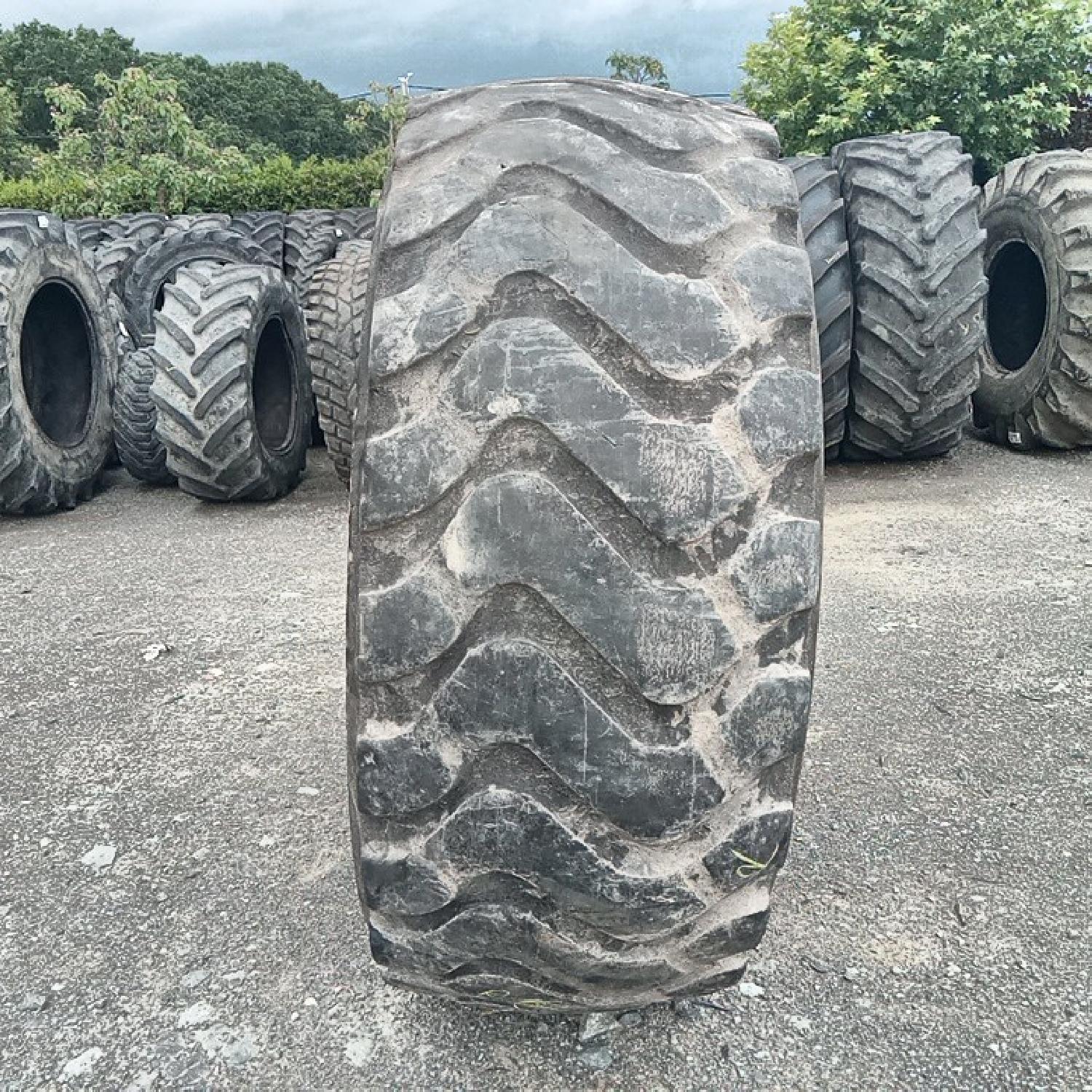  Cauciucuri 23.5R25 Michelin