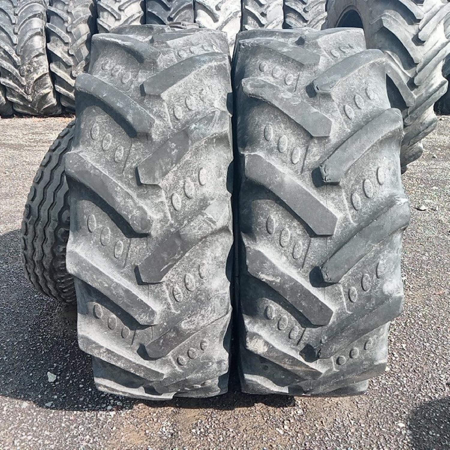  Cauciucuri 320/85R20 Bkt