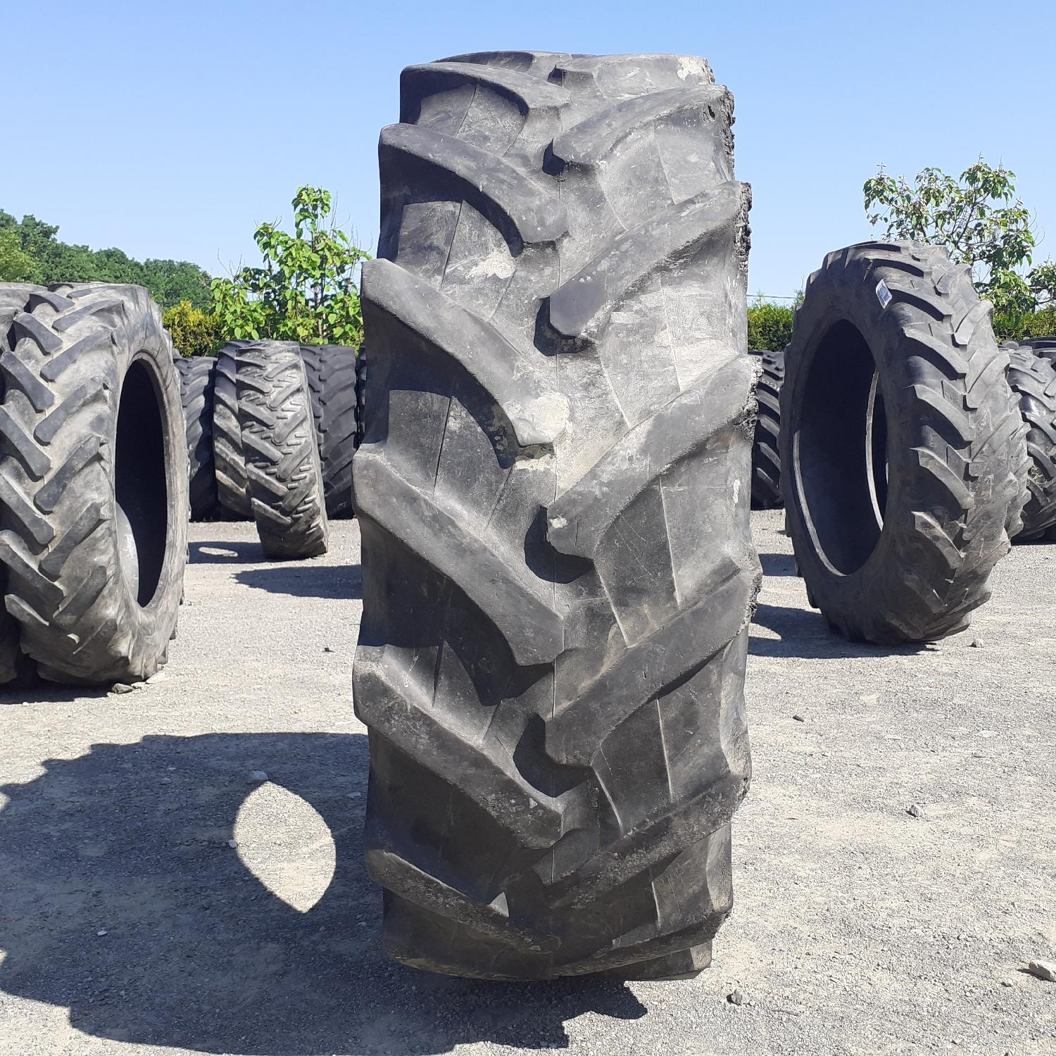  Cauciucuri 420/70R30 Pirelli