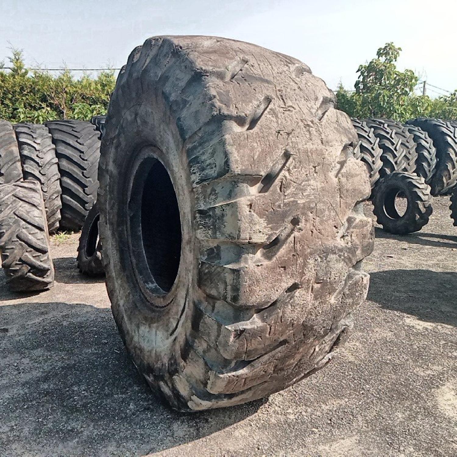  Cauciucuri 29.5R29 Michelin