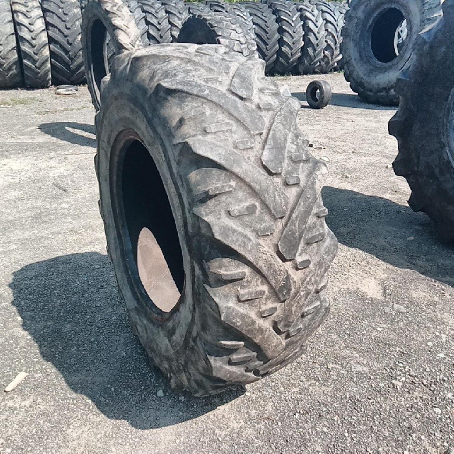  Cauciucuri 340/75R20 Kleber