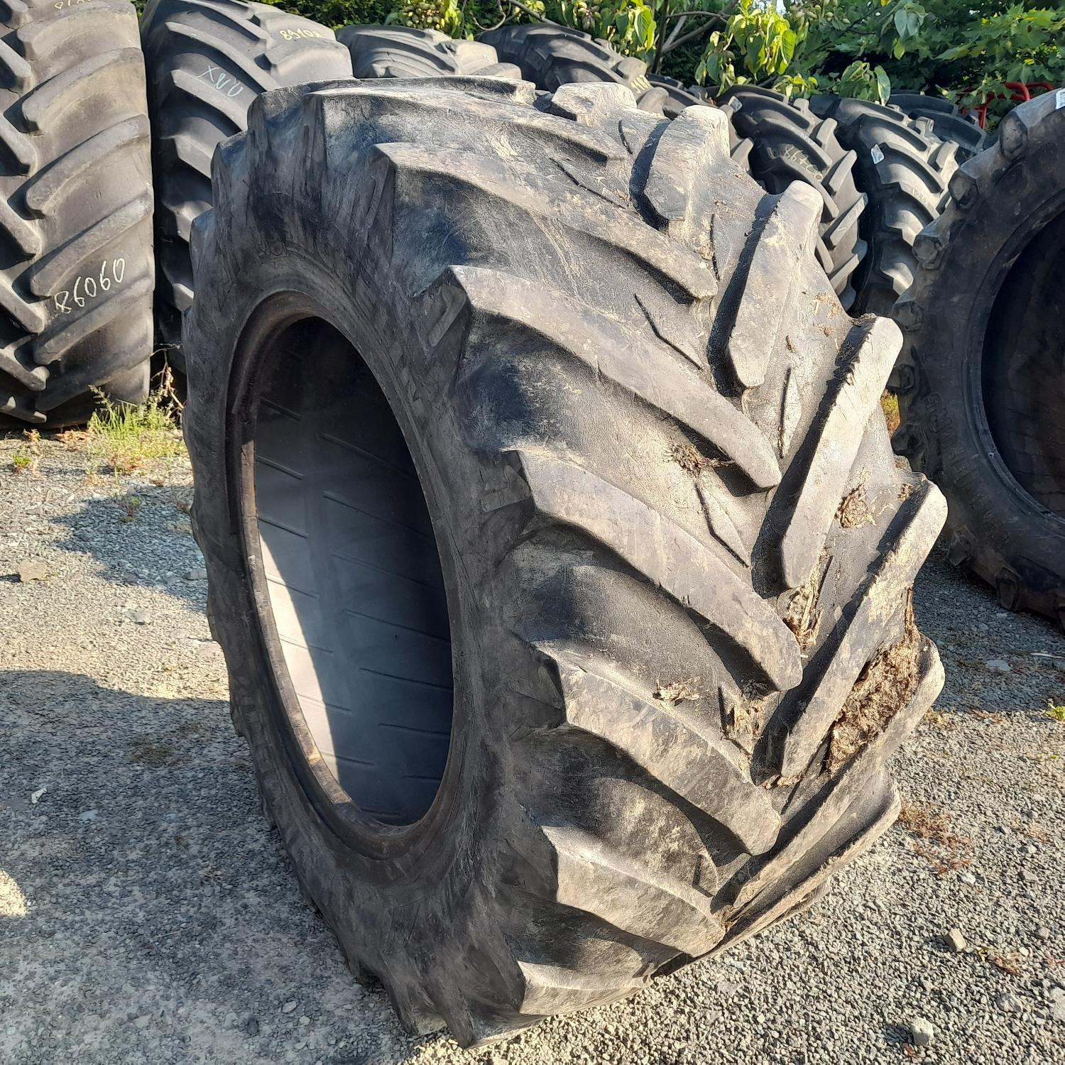  Cauciucuri 520/60R28  Michelin