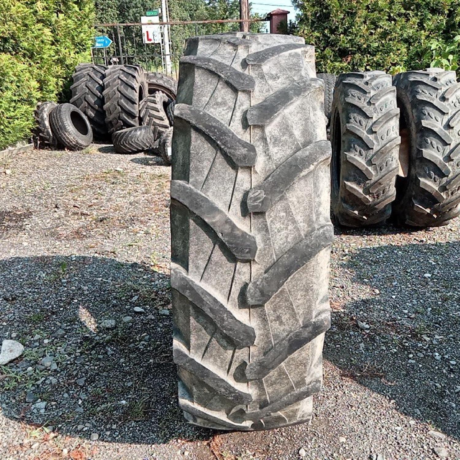  Cauciucuri 380/85R30 Pirelli