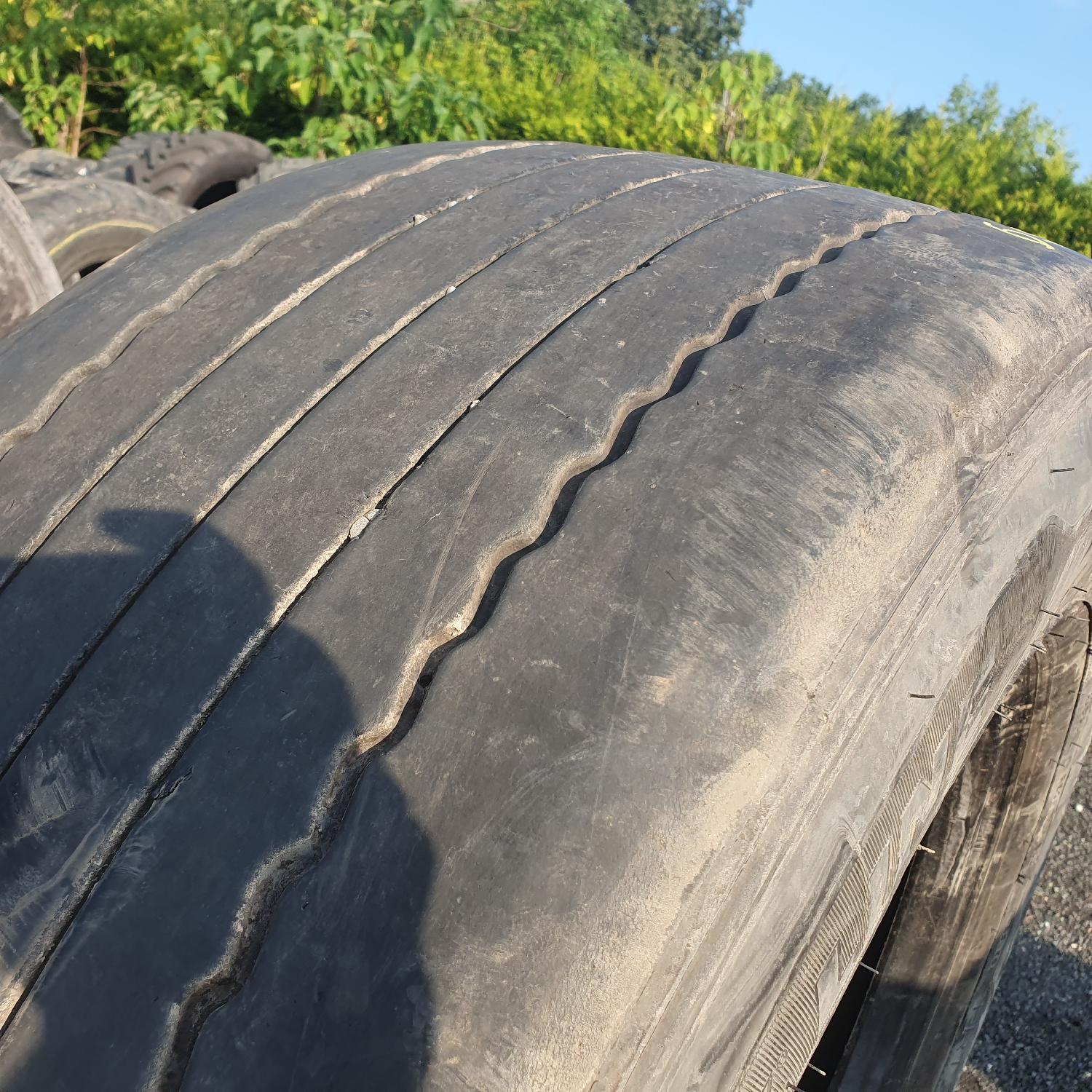  Cauciucuri 385/55R22.5 Michelin