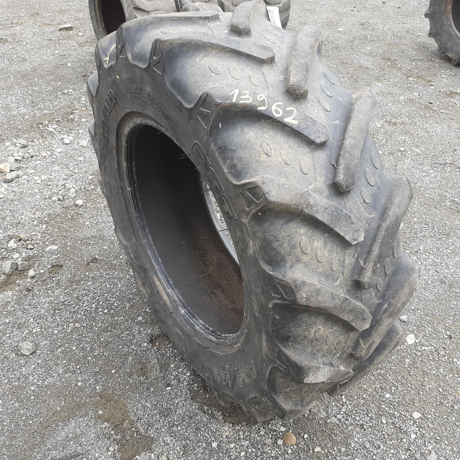  Cauciucuri 300/70R20 Bkt