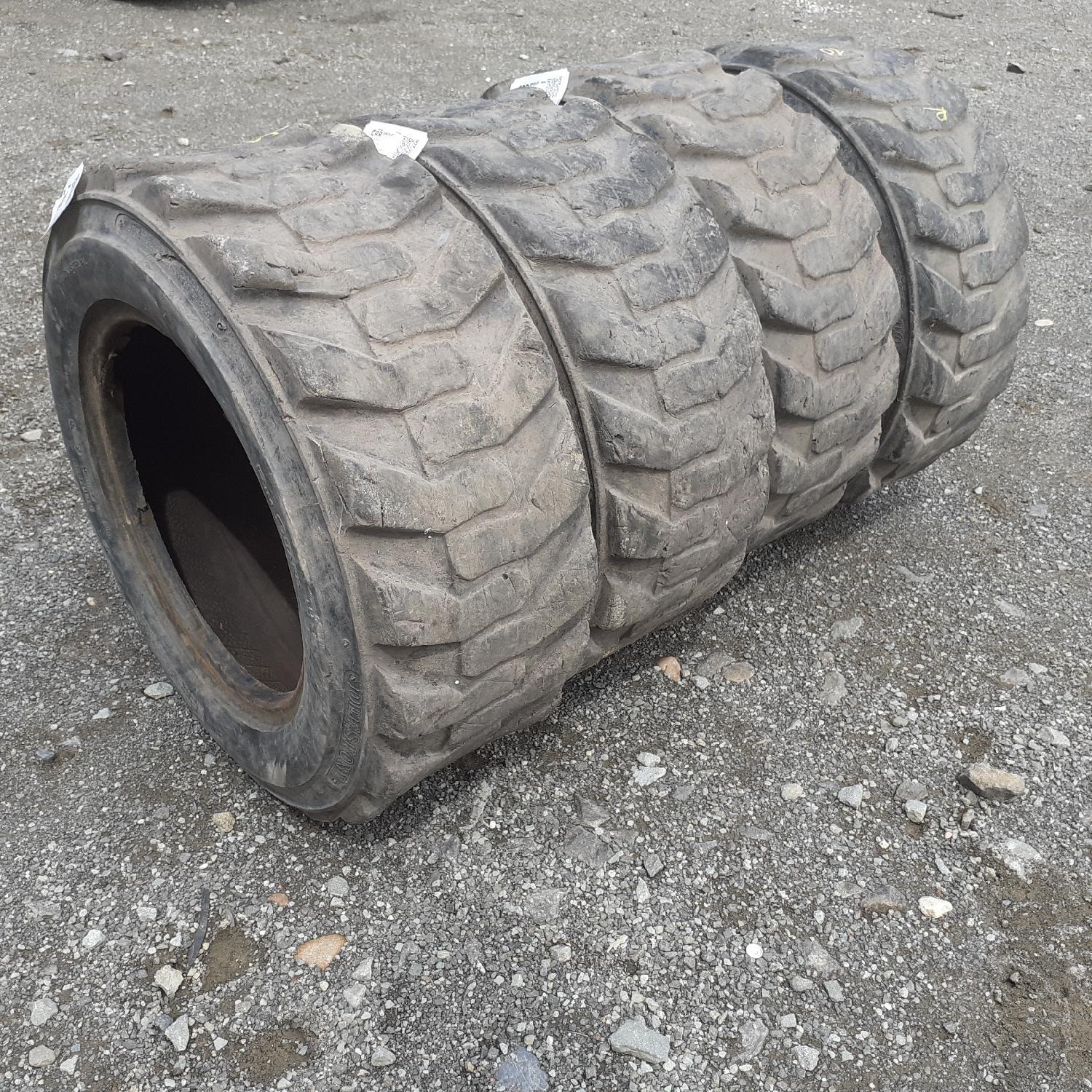  Cauciucuri 27x10.50-15  Deestone