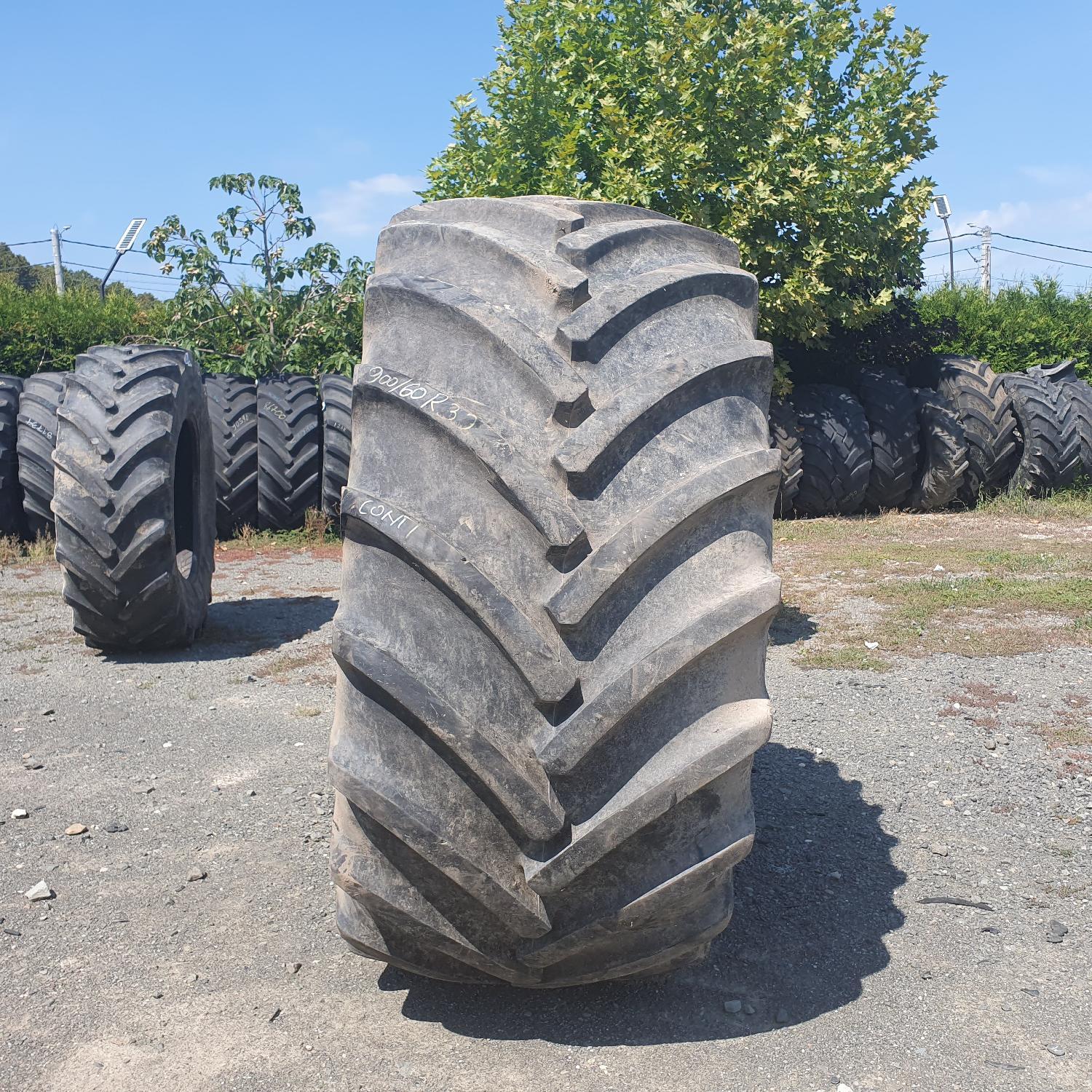  Cauciucuri 900/60R32 Continental