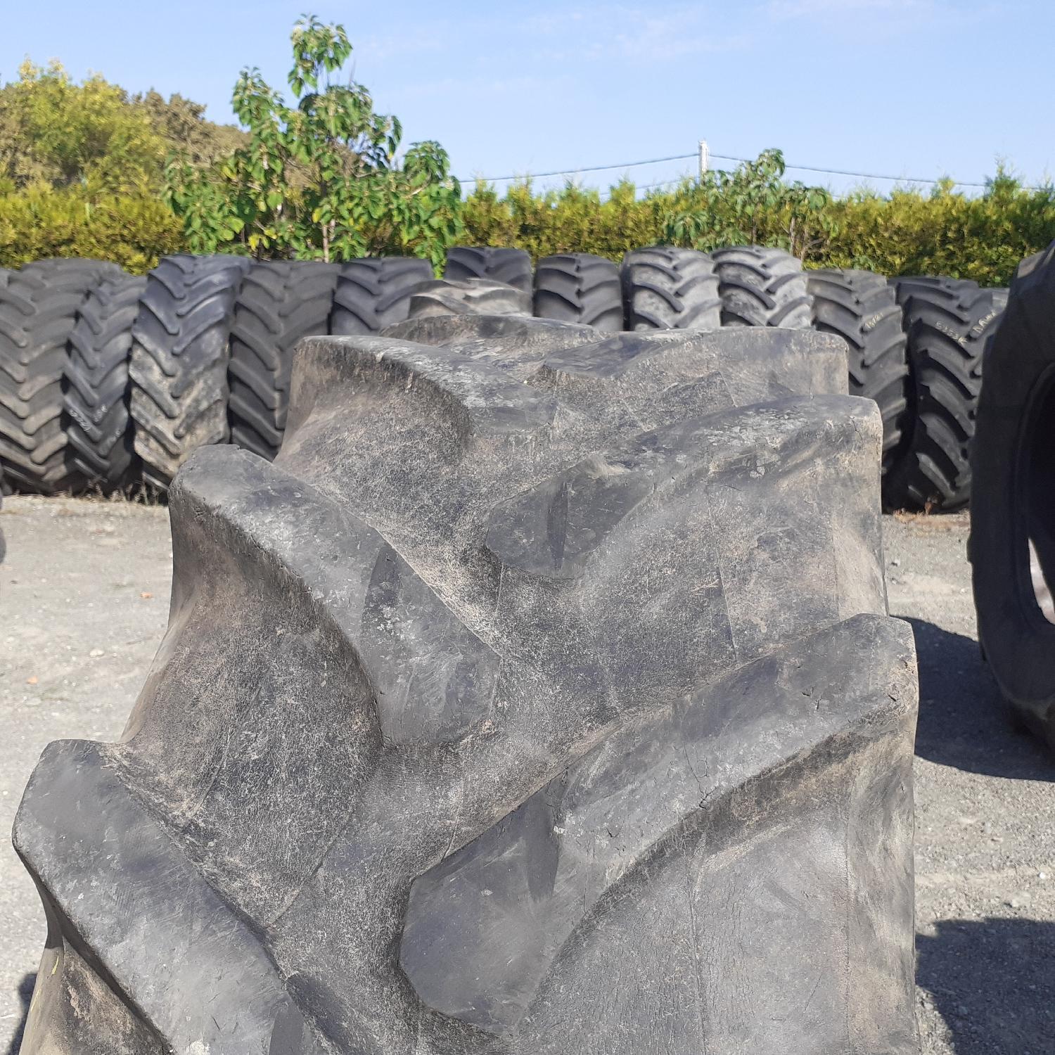  Cauciucuri 420/70R30 Pirelli