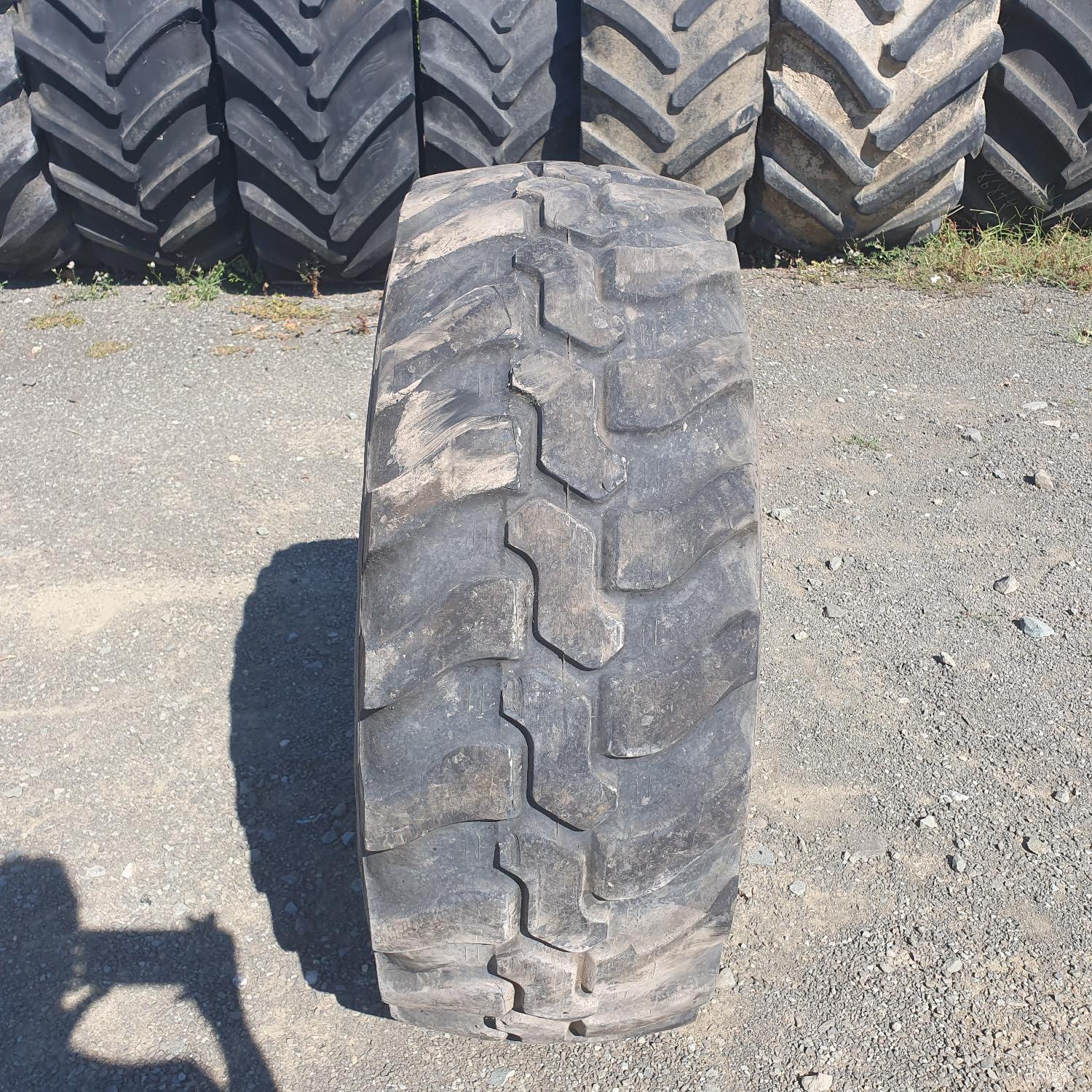  Cauciucuri 365/70R18 Dunlop