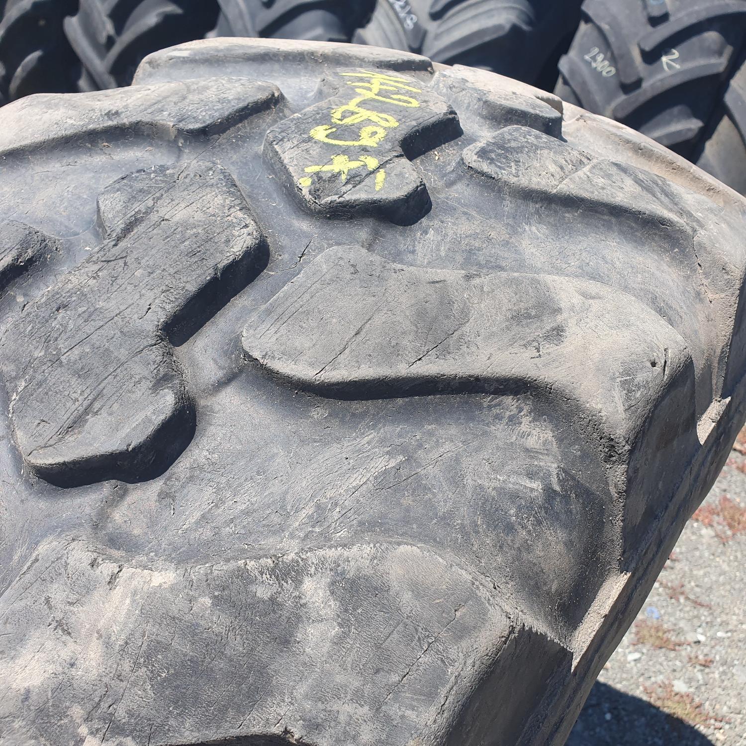  Cauciucuri 405/70R18 Mitas