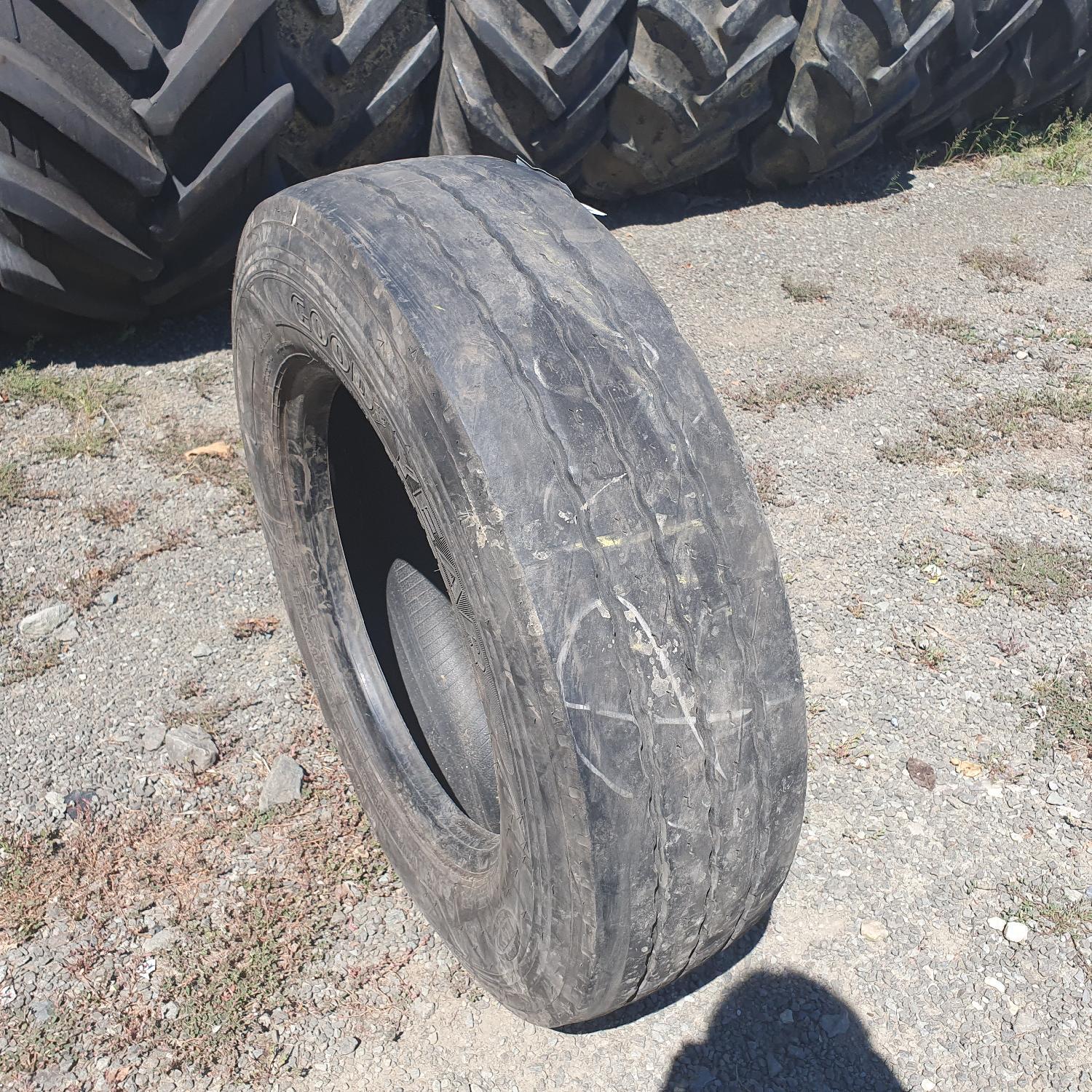  Cauciucuri 215/75R17.5 Goodyear