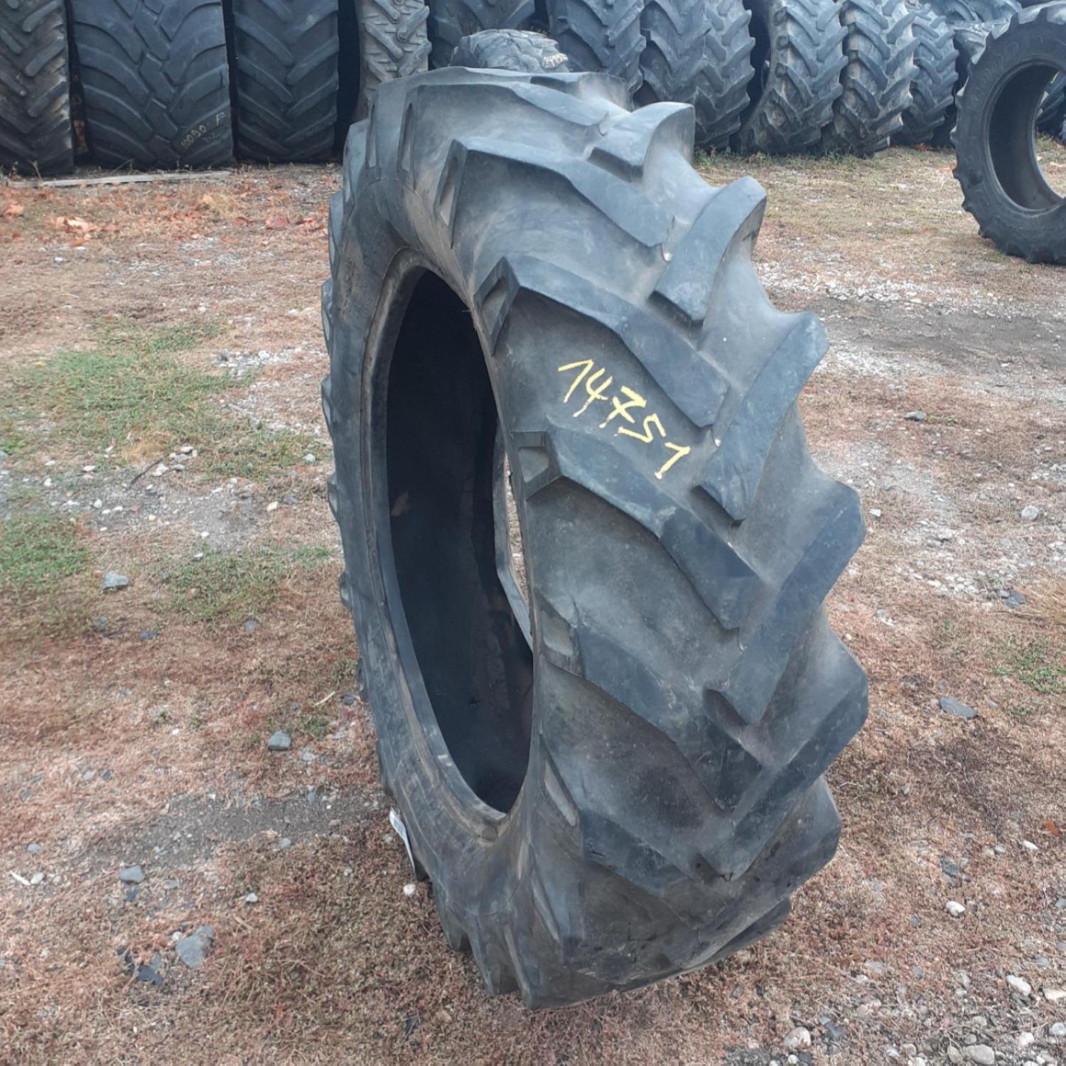  Cauciucuri 12.4-28 (320/85R28) Vredestein