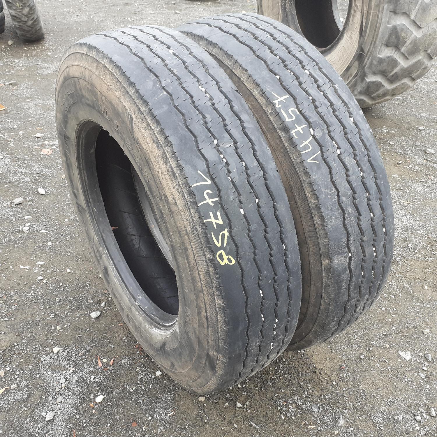  Cauciucuri 10R22.5 Pirelli