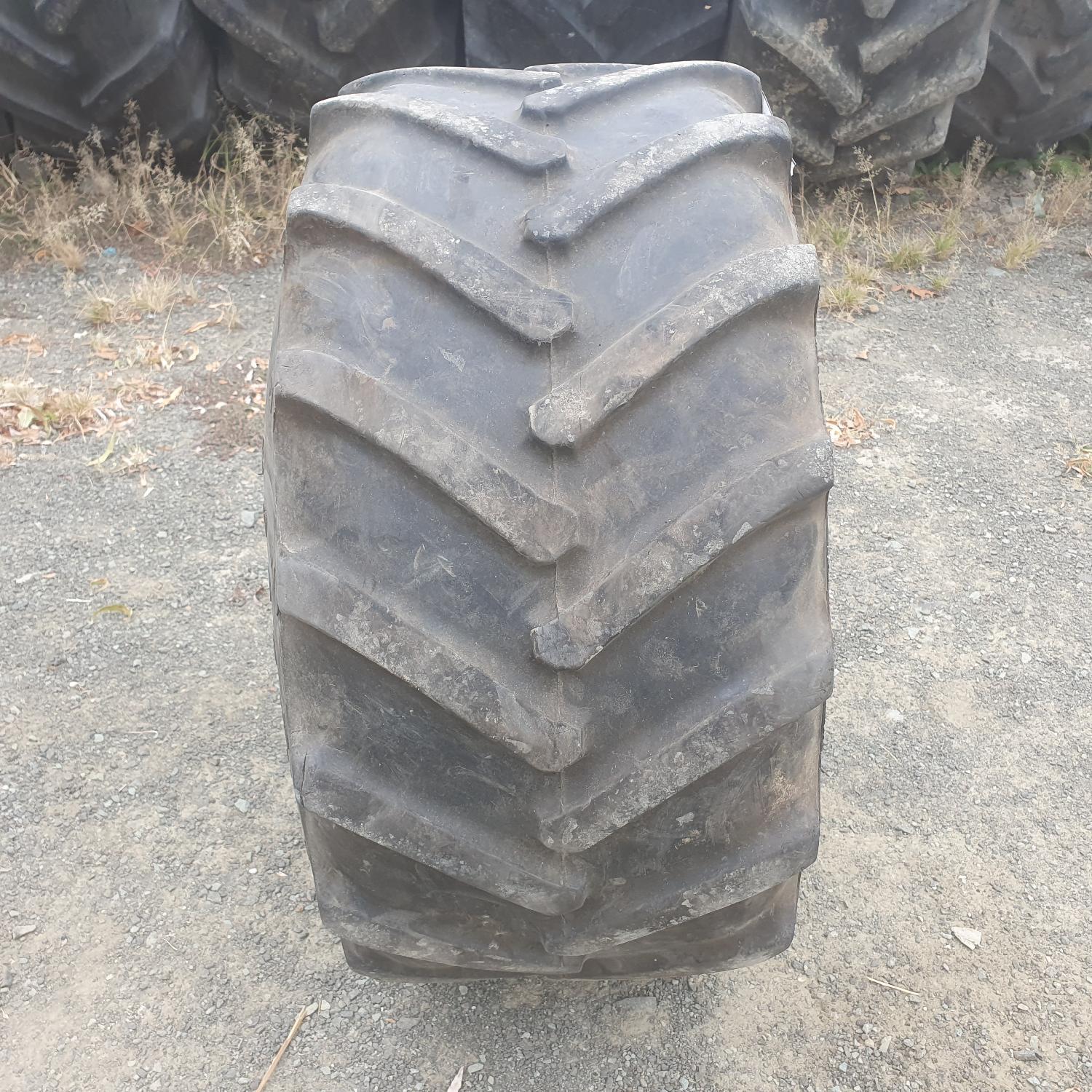 29x12.50 15 Goodyear