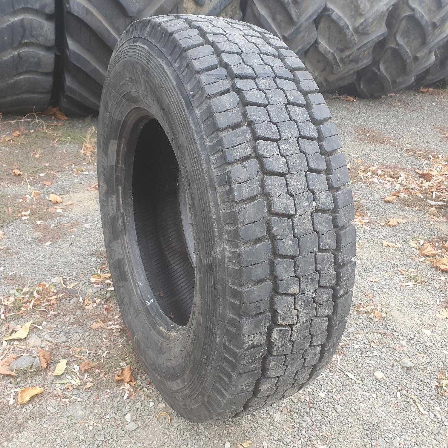  Cauciucuri 235/75R17.5 Uniroyal