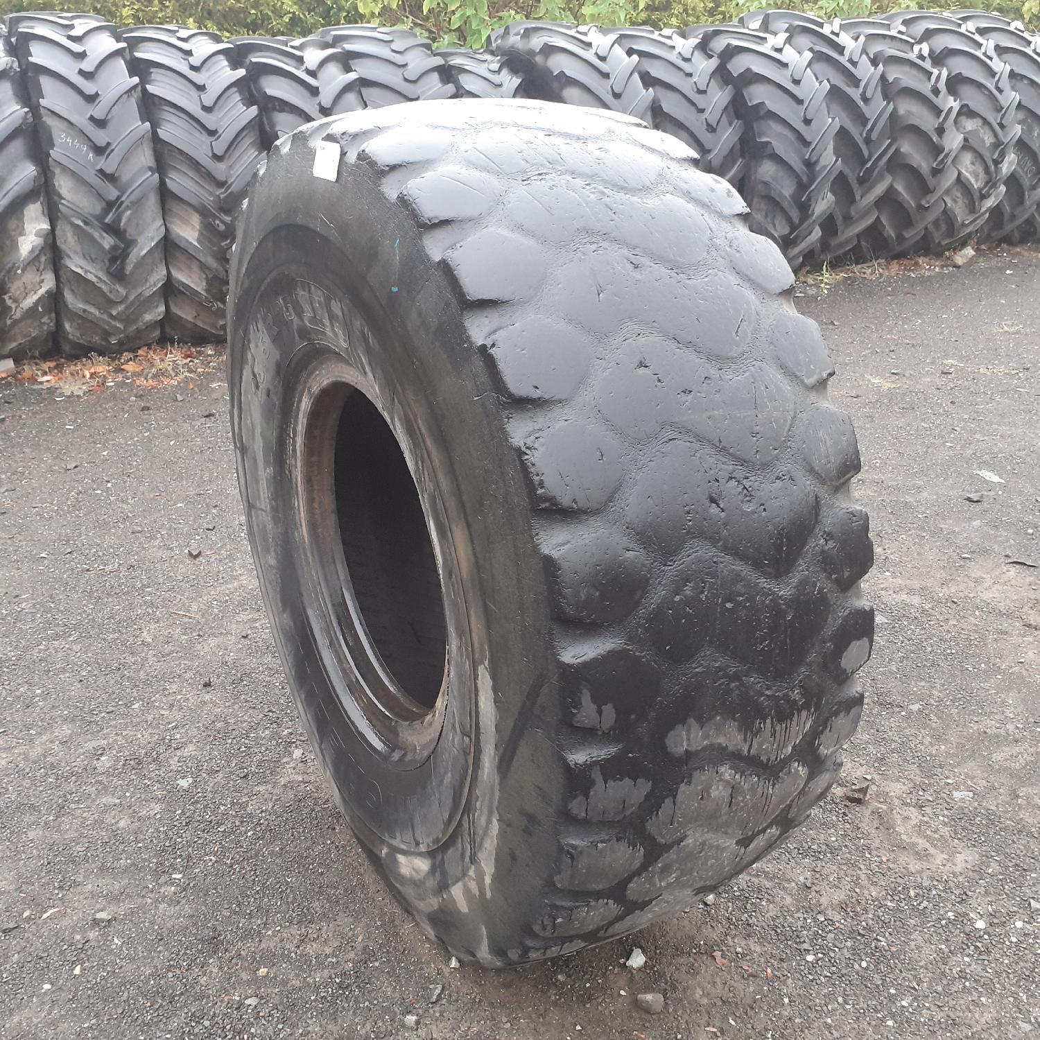  Cauciucuri 23.5R25 Michelin