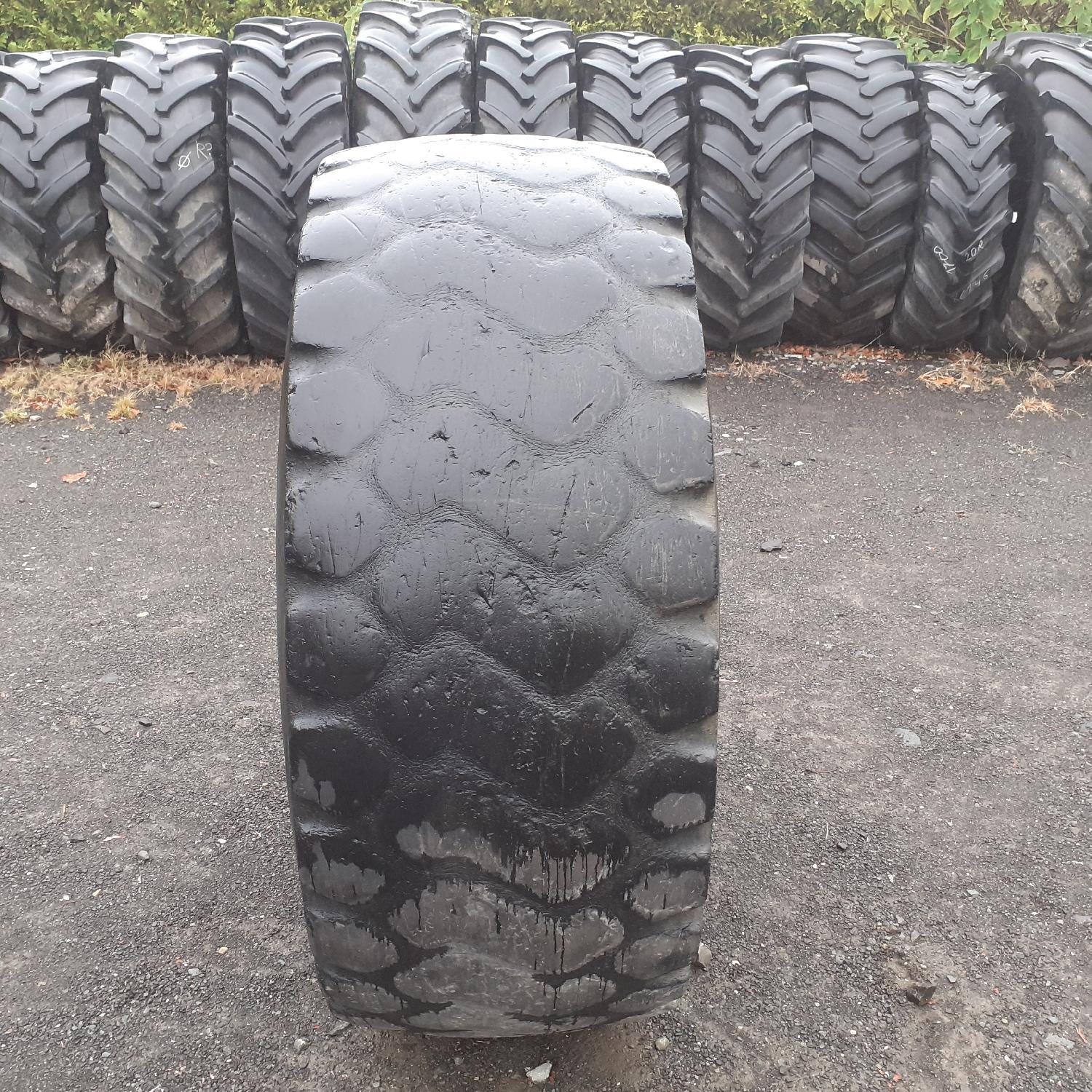  Cauciucuri 23.5R25 Michelin