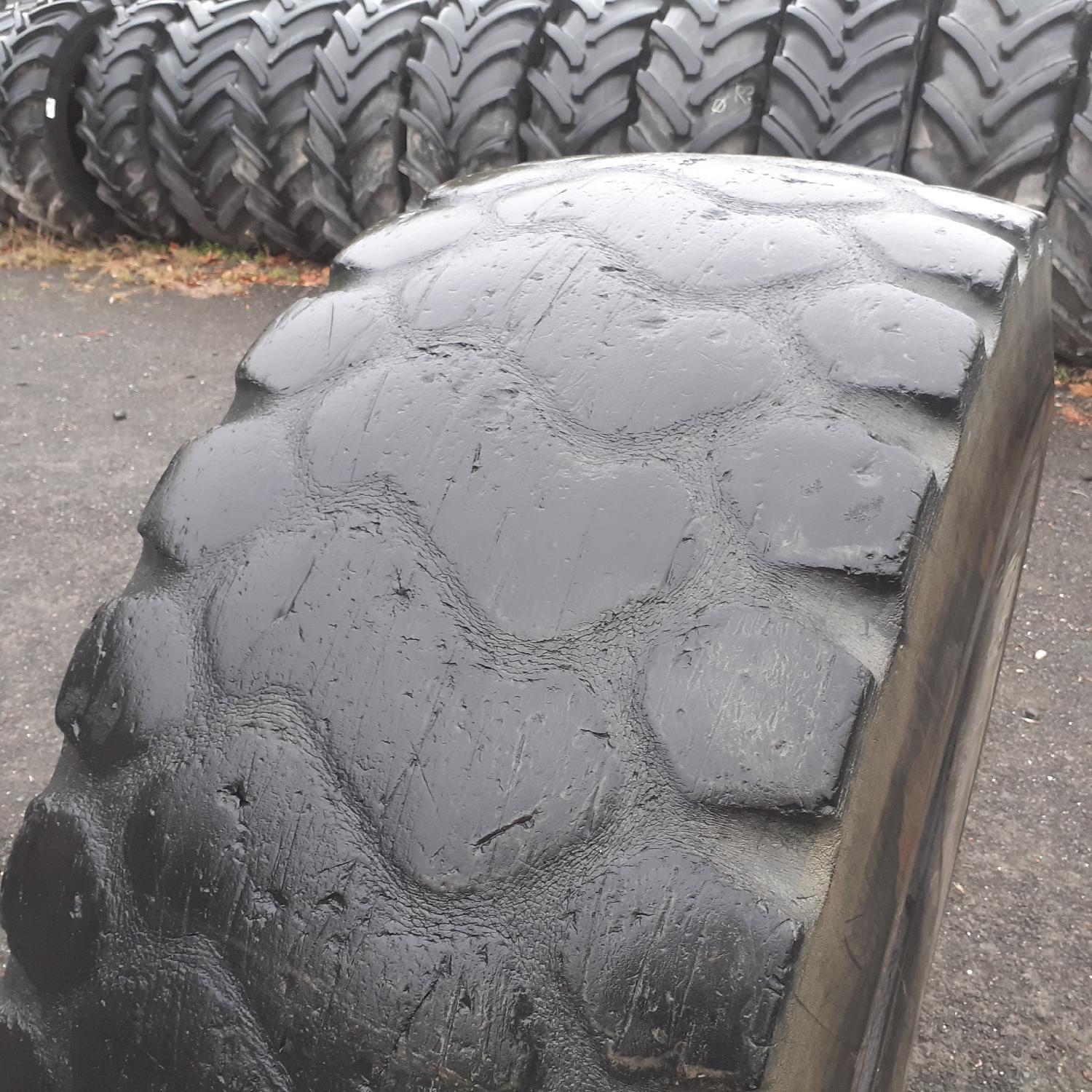  Cauciucuri 23.5R25 Michelin