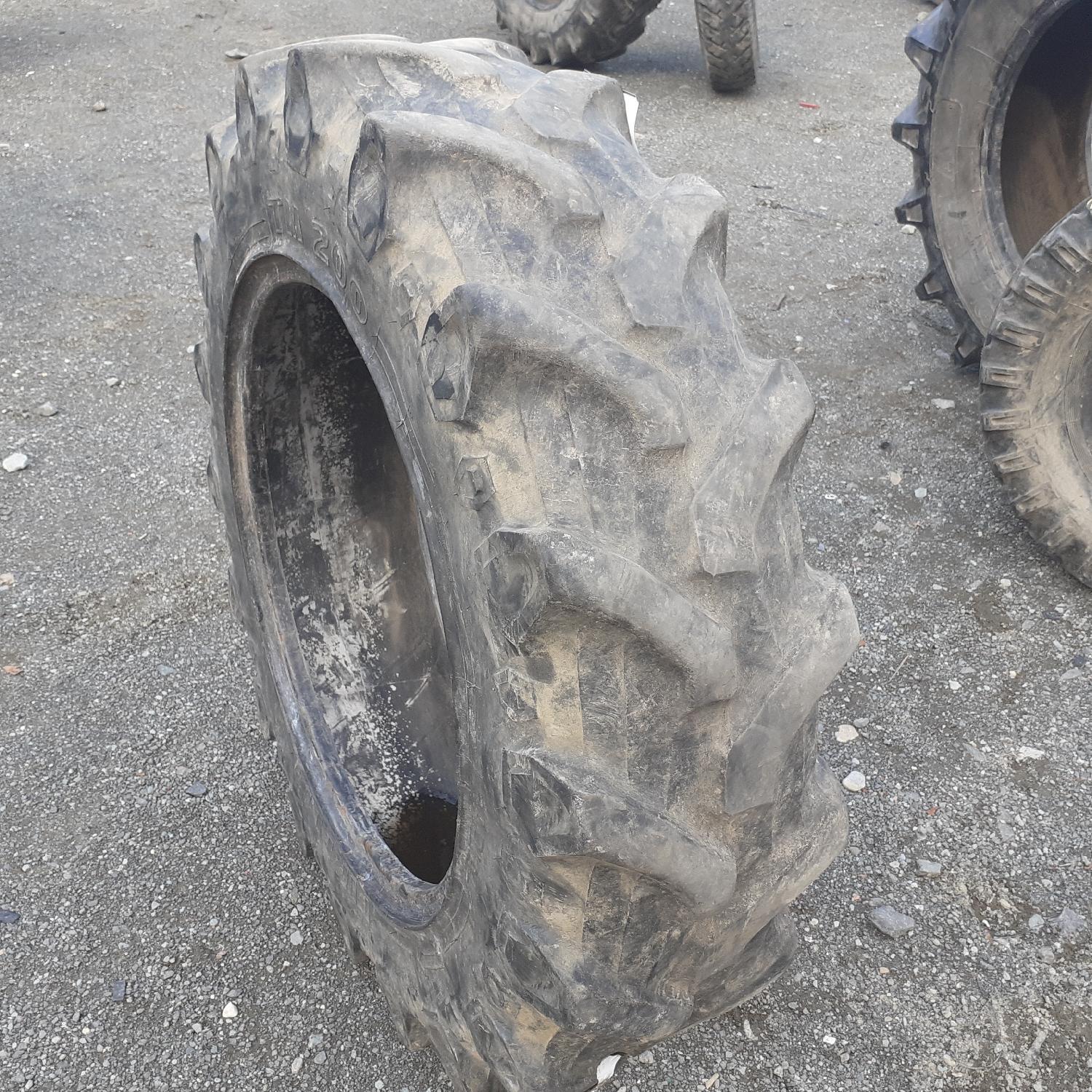  Cauciucuri 11.2R24 Pirelli