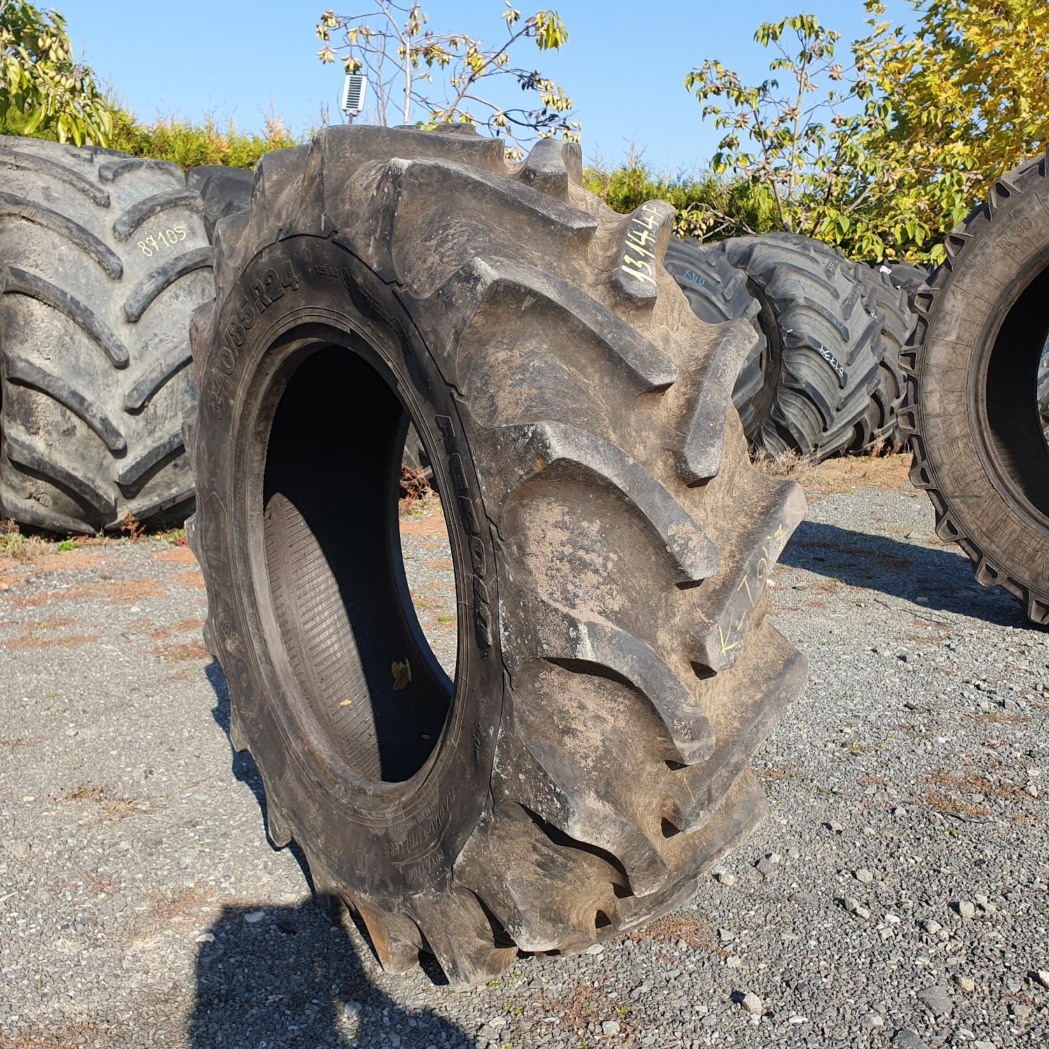  Cauciucuri 340/85R24 (13.6R24) Ozka