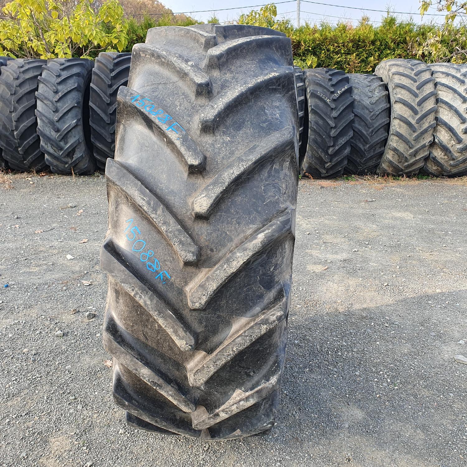  Cauciucuri 650/75R32 Michelin