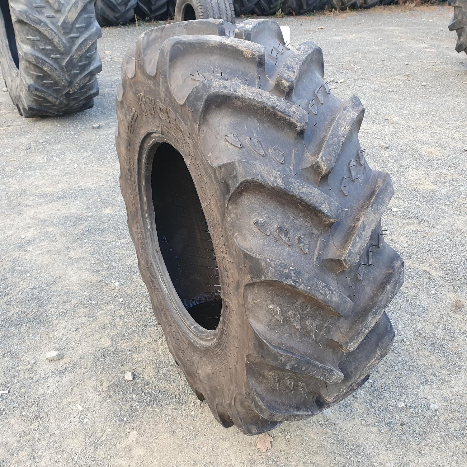  Cauciucuri 320/85R20 Kleber