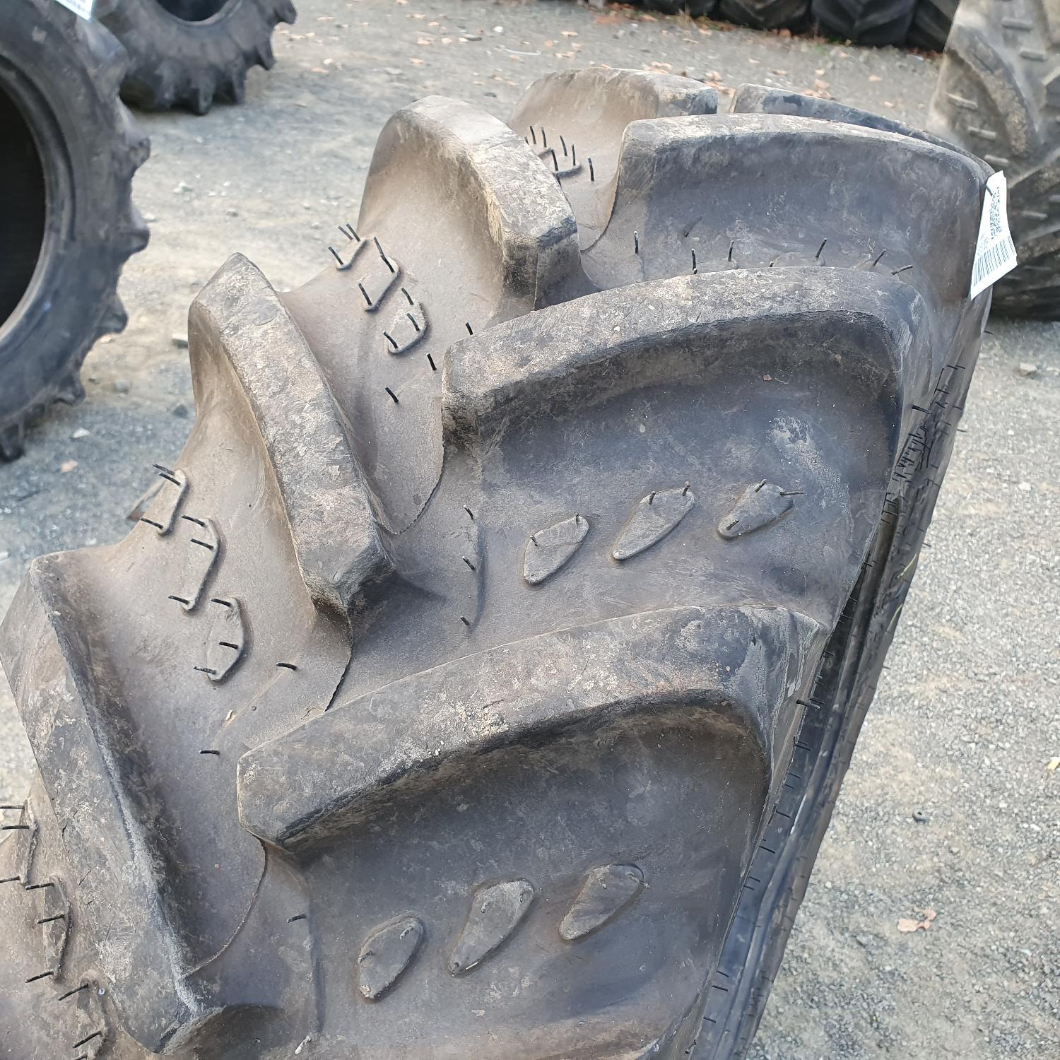  Cauciucuri 320/85R20 Kleber