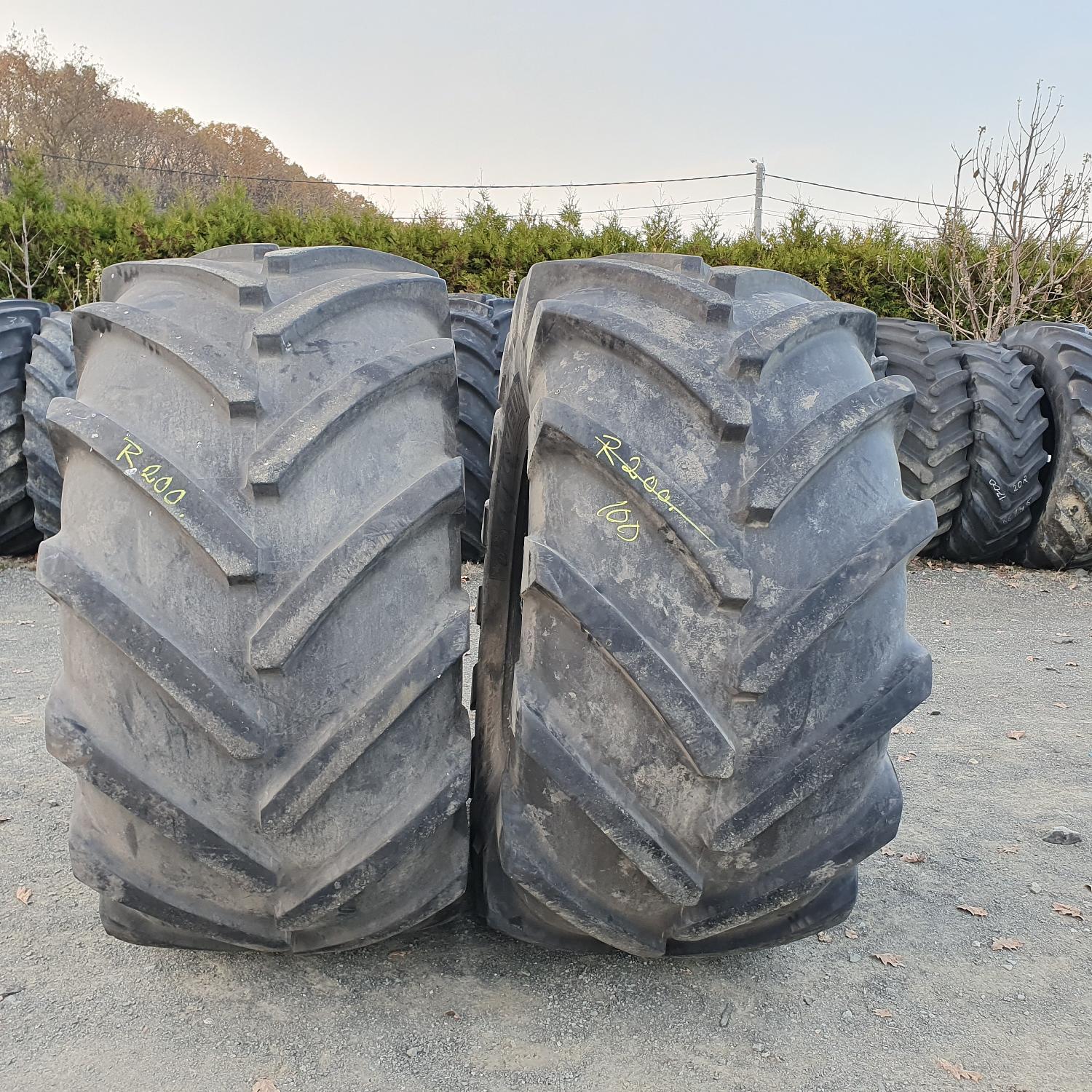  Cauciucuri 900/60R32 Michelin