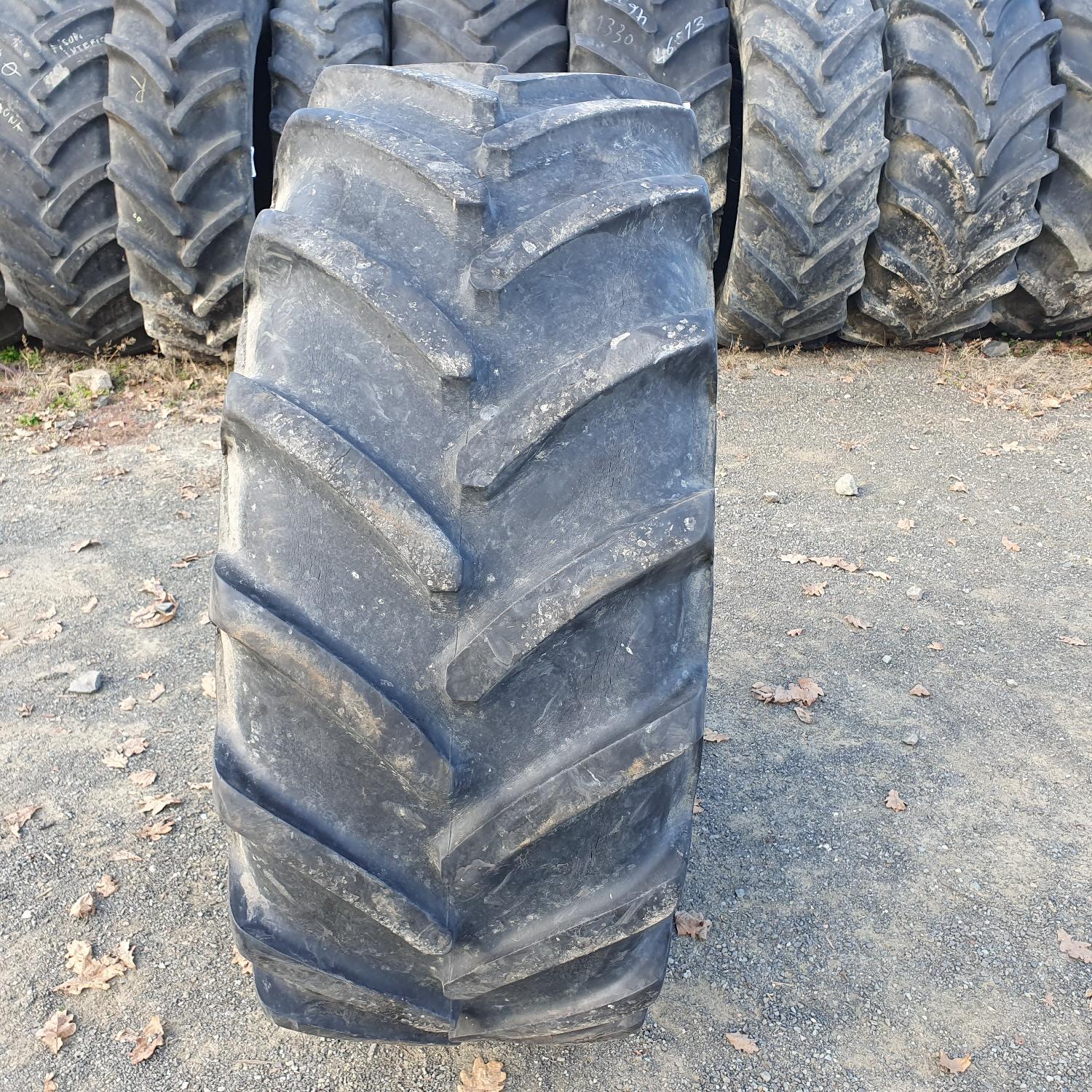 540/65 28 Michelin