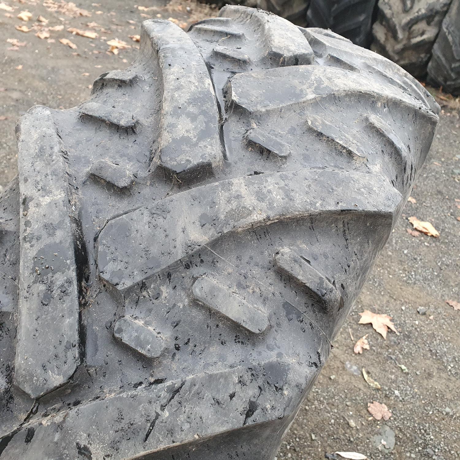  Cauciucuri 340/75R20 Kleber