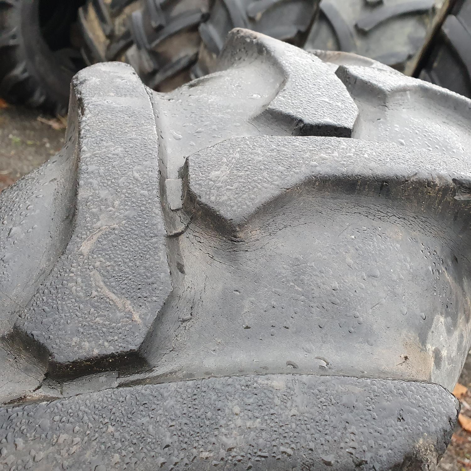  Cauciucuri 12.4-28 (320/85R28) Danubiana