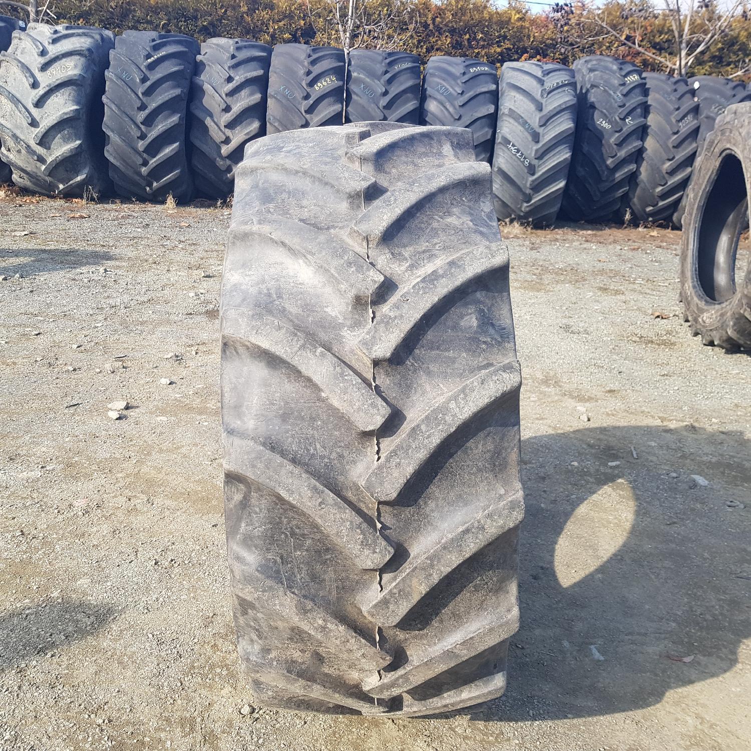  Cauciucuri 440/65R24 Continental