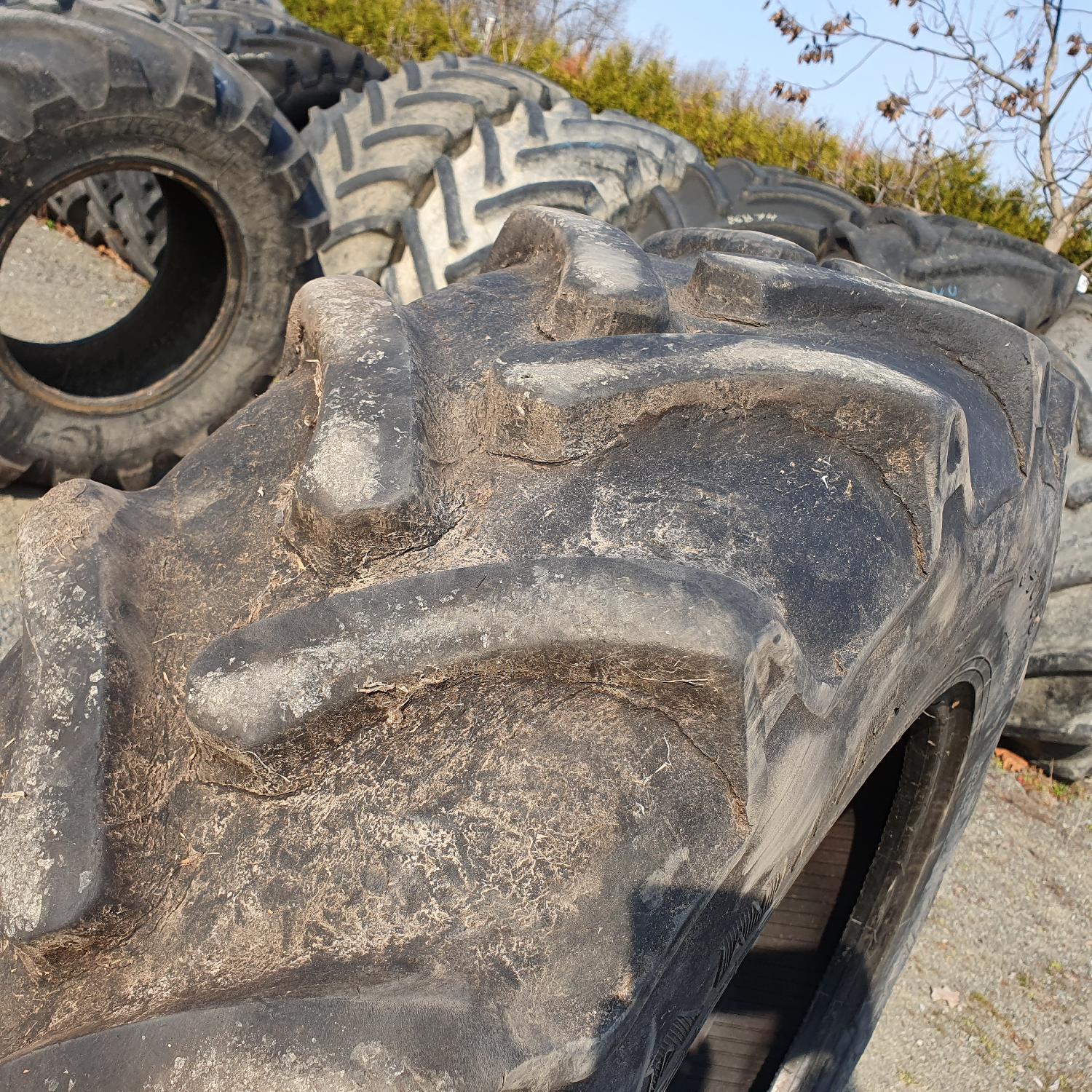  Cauciucuri 340/85R24 (13.6R24) Alliance