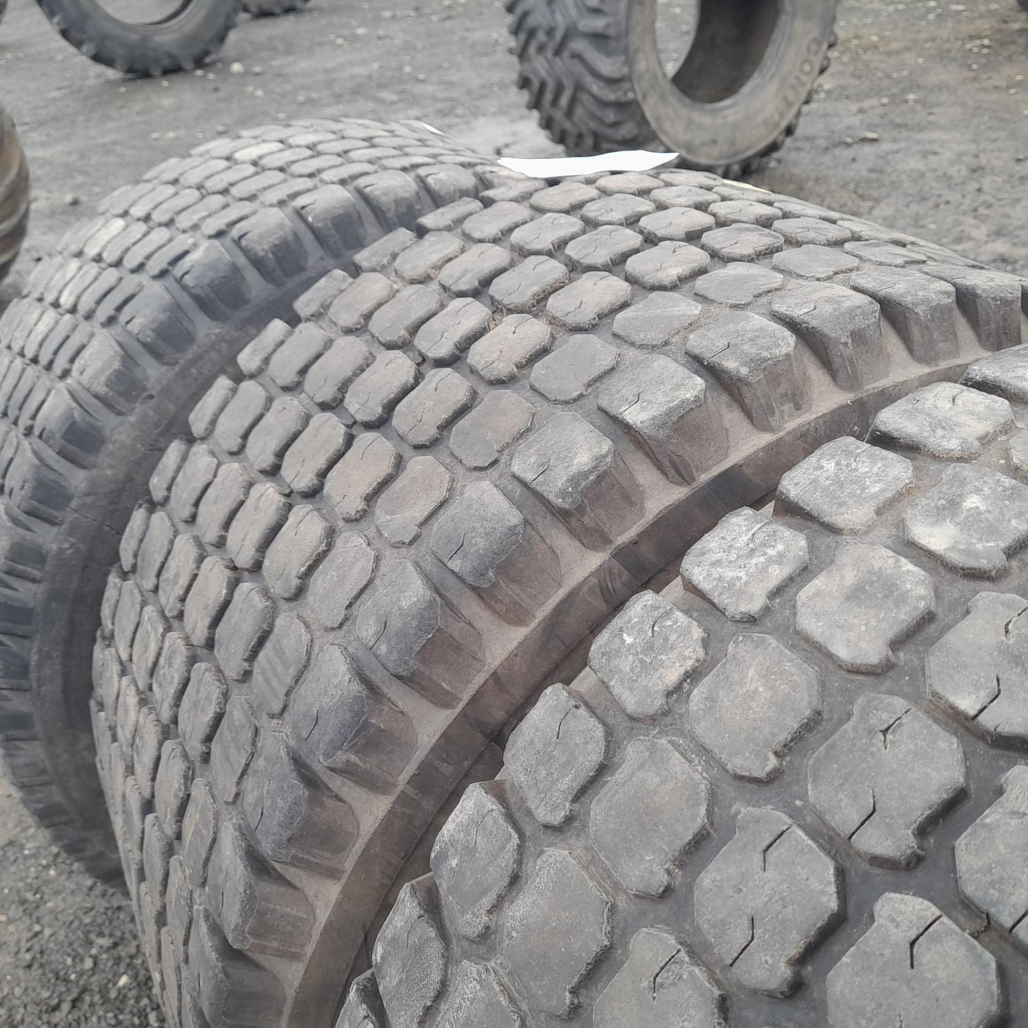  Cauciucuri 320/55-15  Trelleborg