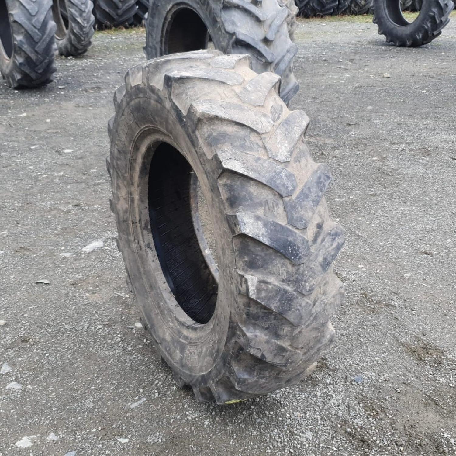  Cauciucuri 10.5-18 (10.5/80R18) Mitas