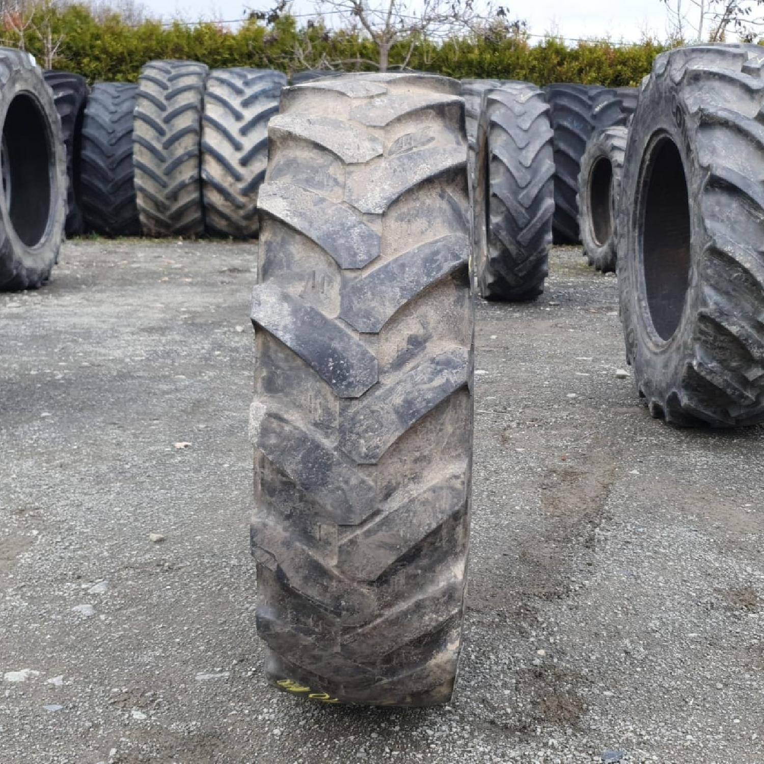  Cauciucuri 10.5-18 (10.5/80R18) Mitas