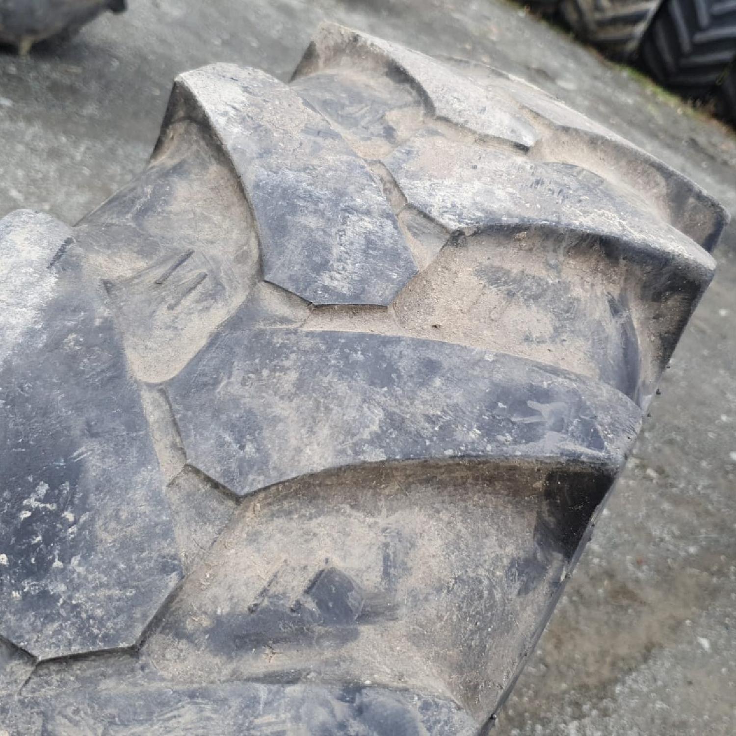  Cauciucuri 10.5-18 (10.5/80R18) Mitas