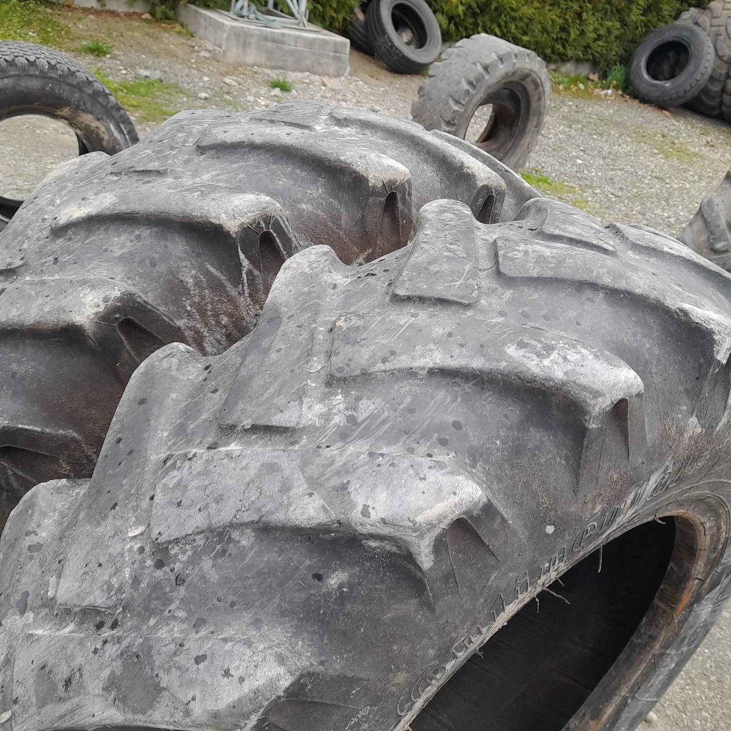  Cauciucuri 275/80-20 (10.5R20) Continental